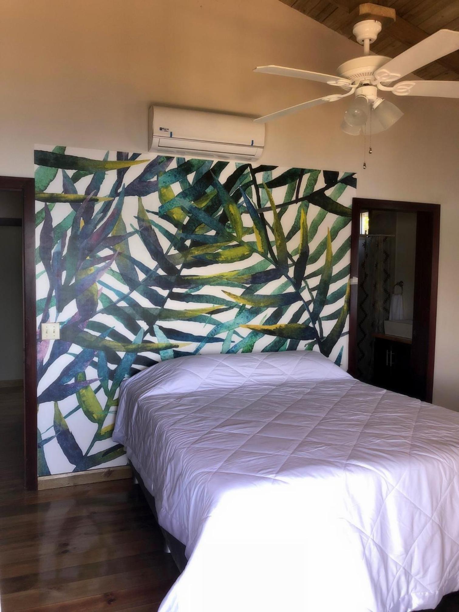 Kokomo Roatan Oceanfront Paradise view 4