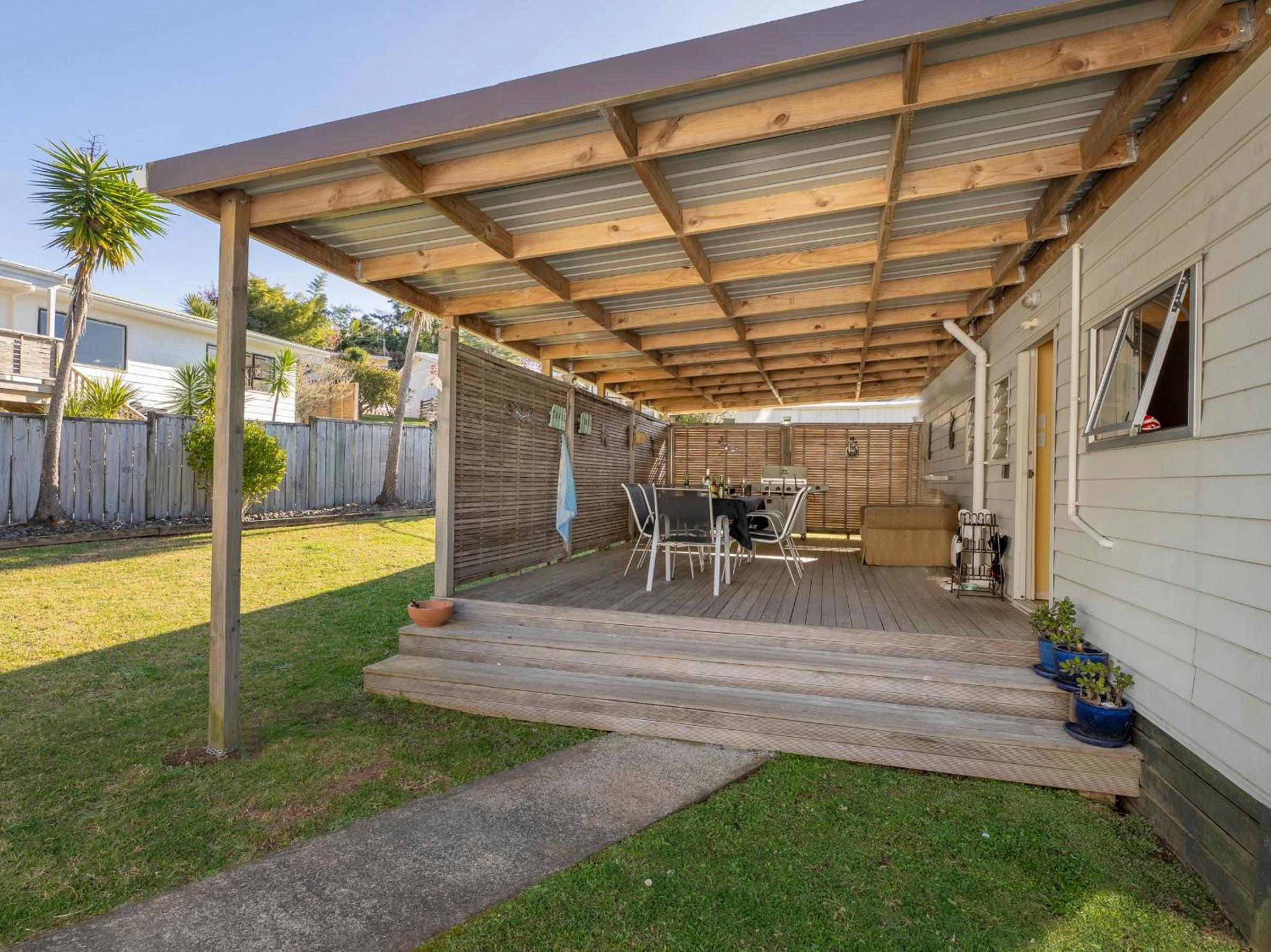 JustaBach - Tairua Holiday Home view 3