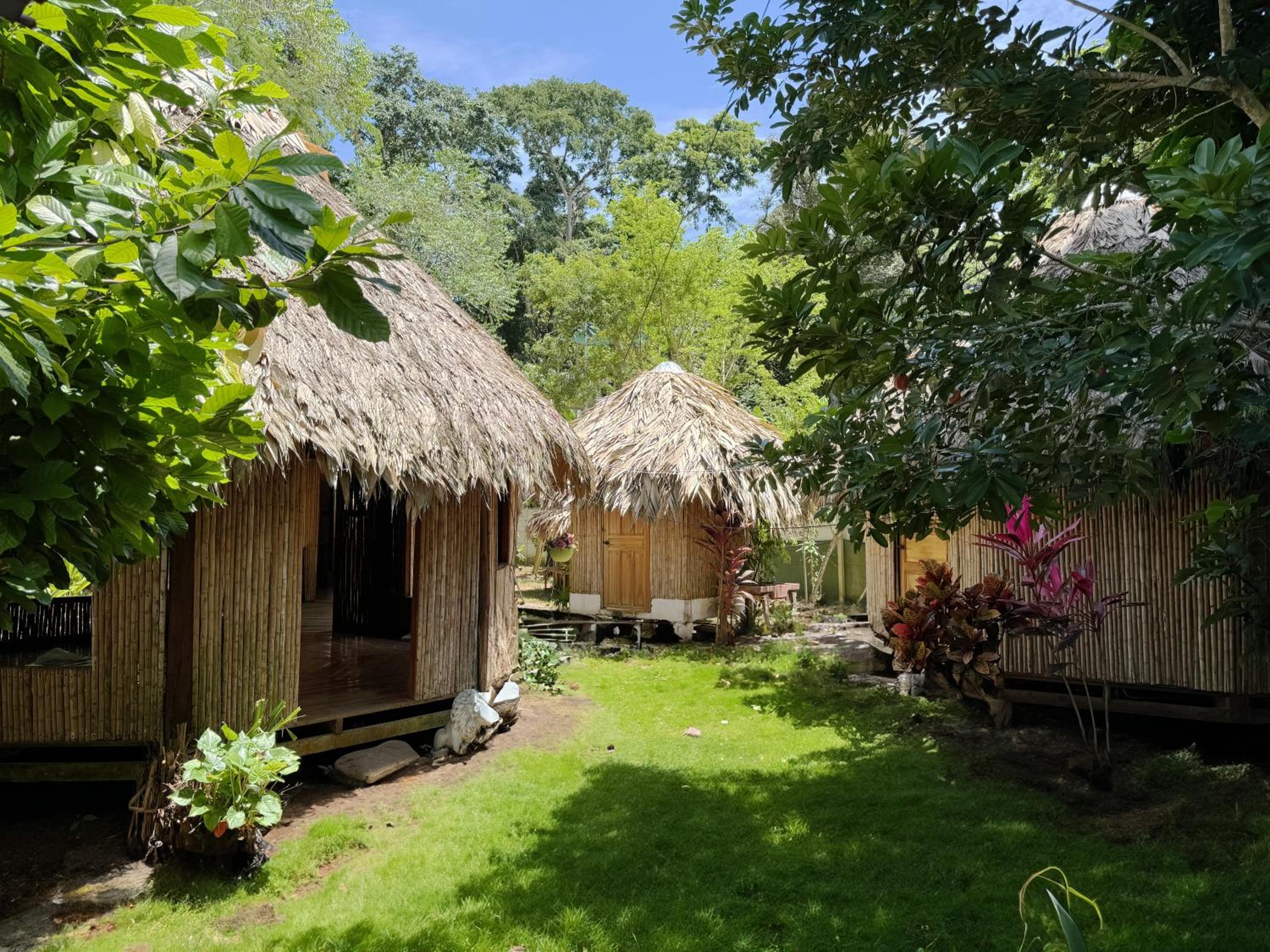 Tiki-Ti Tahitian Style Bungalows