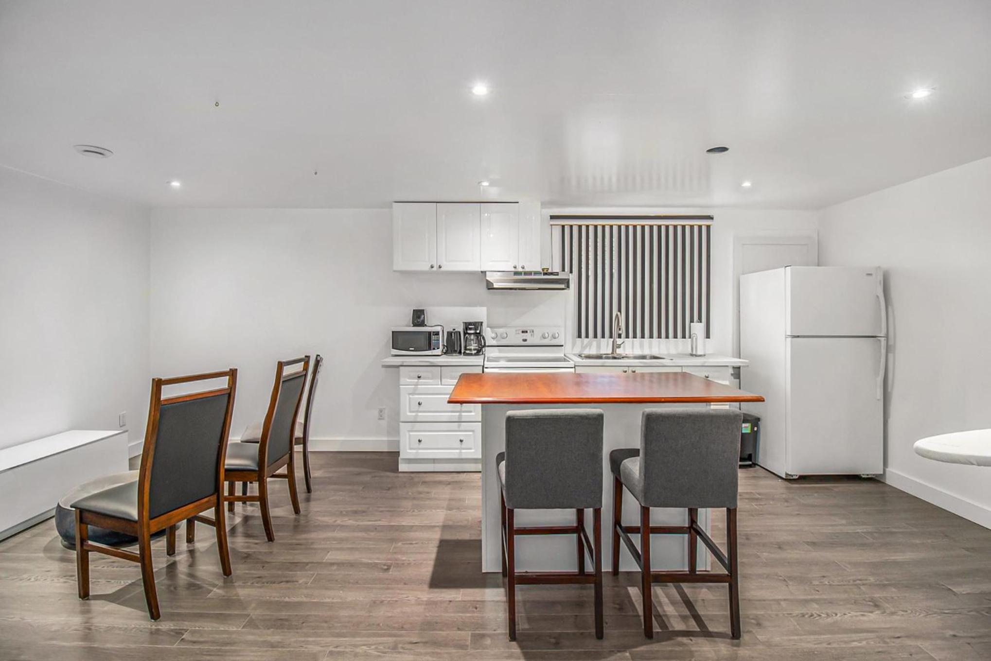 Lovely Room 4mins from Gatineau-Ottawa Airport