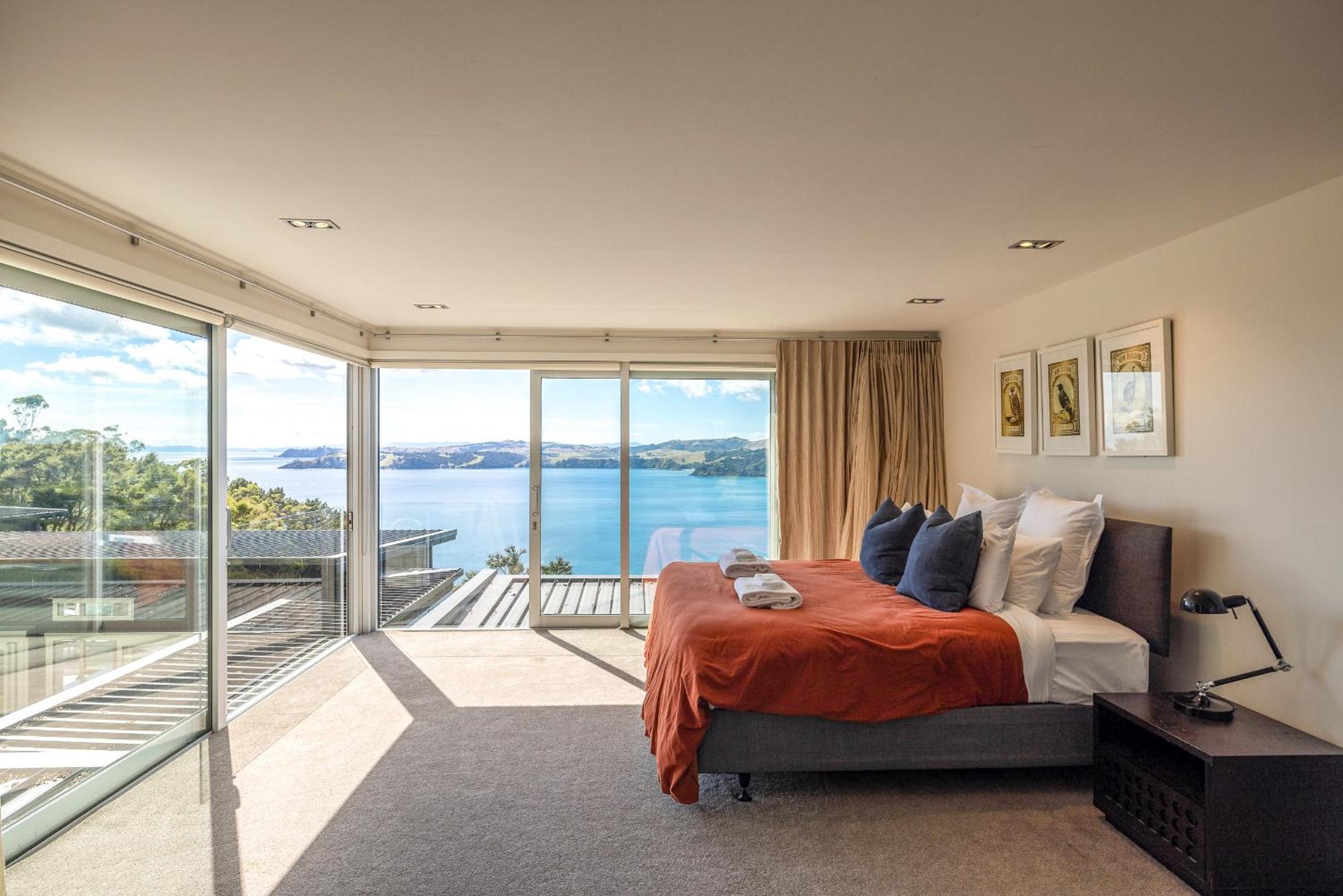 Onetangi Luxury - Be My Guest Waiheke