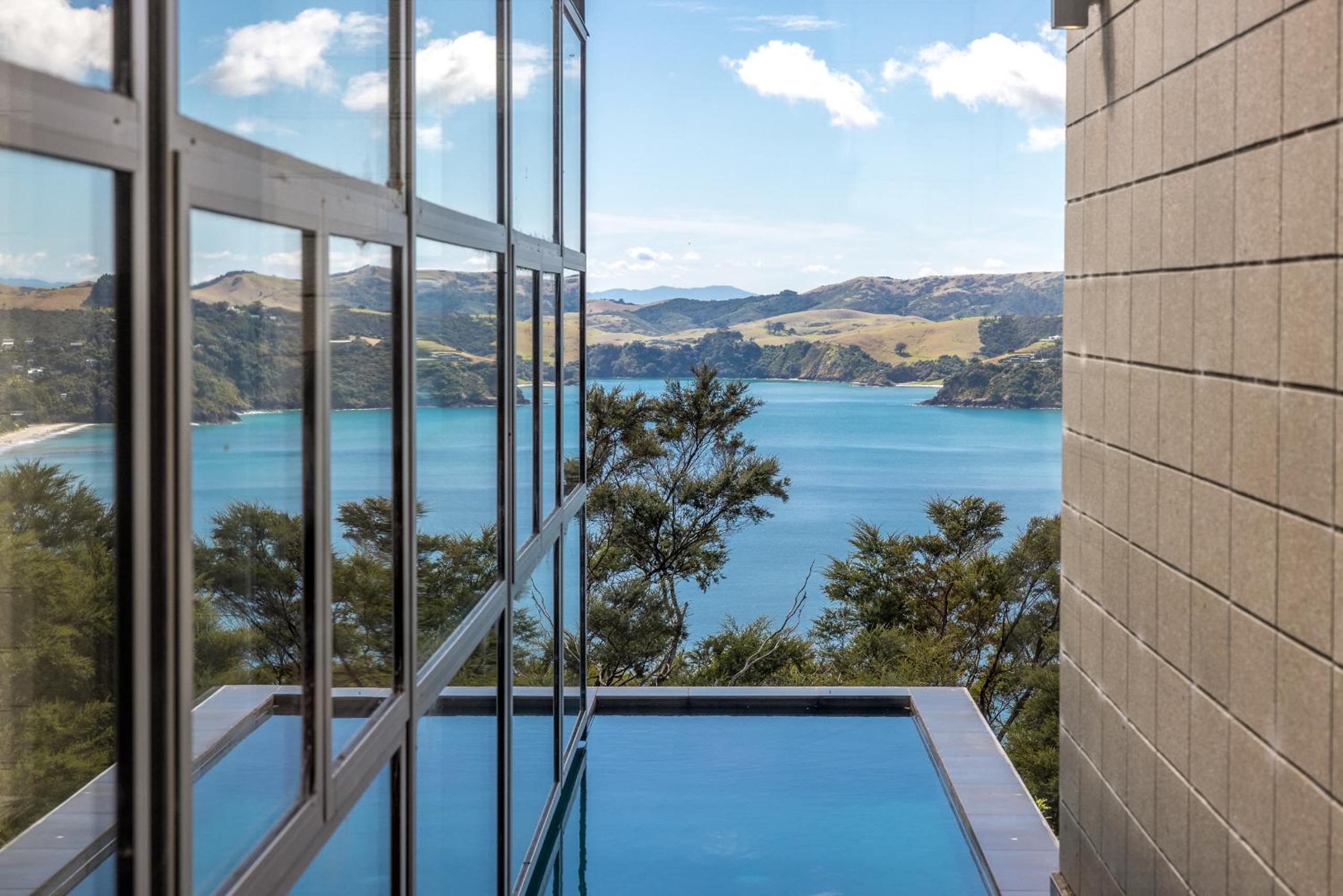 Onetangi Luxury - Be My Guest Waiheke