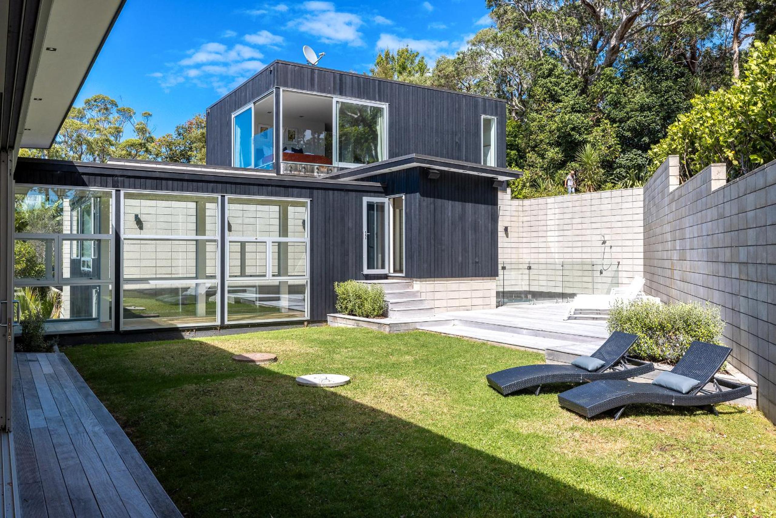 Onetangi Luxury - Be My Guest Waiheke