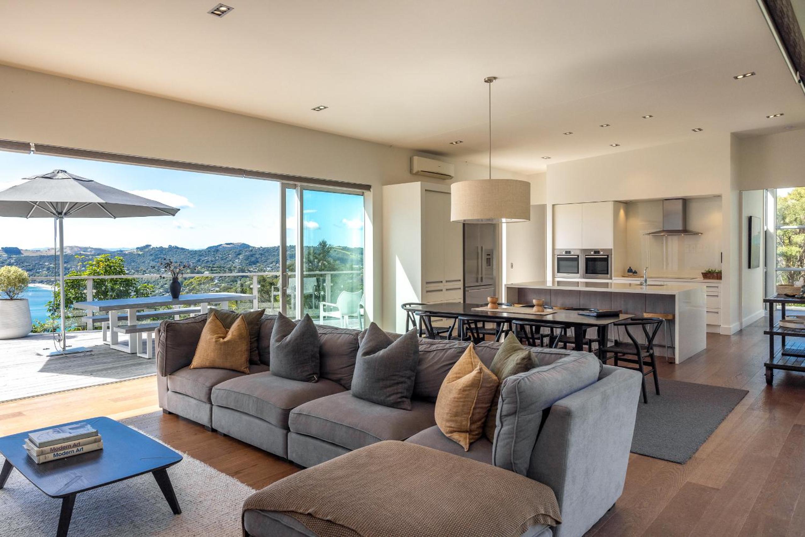 Onetangi Luxury - Be My Guest Waiheke