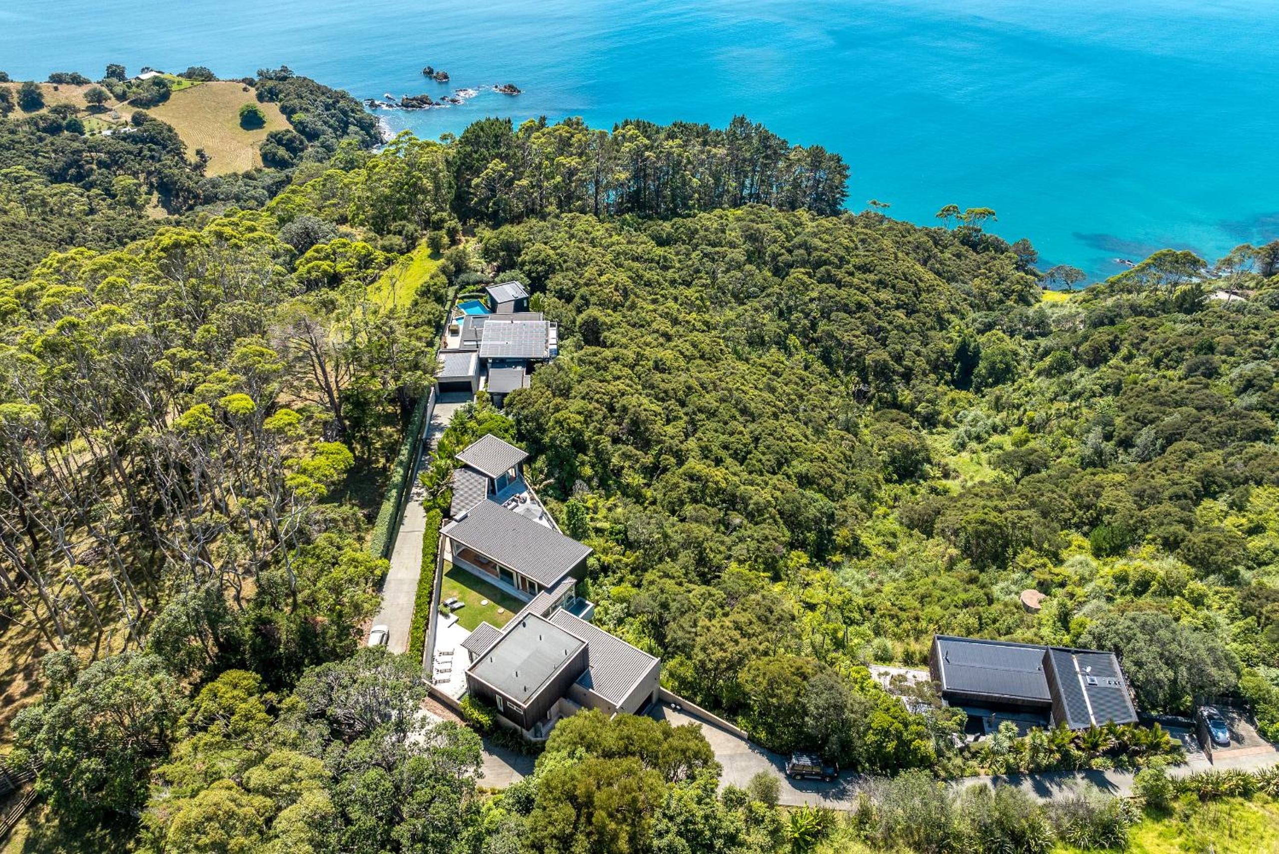 Onetangi Luxury - Be My Guest Waiheke