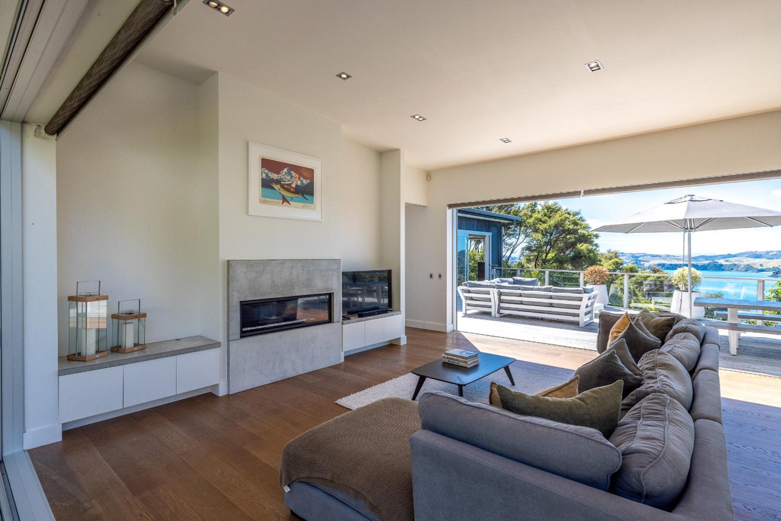 Onetangi Luxury - Be My Guest Waiheke