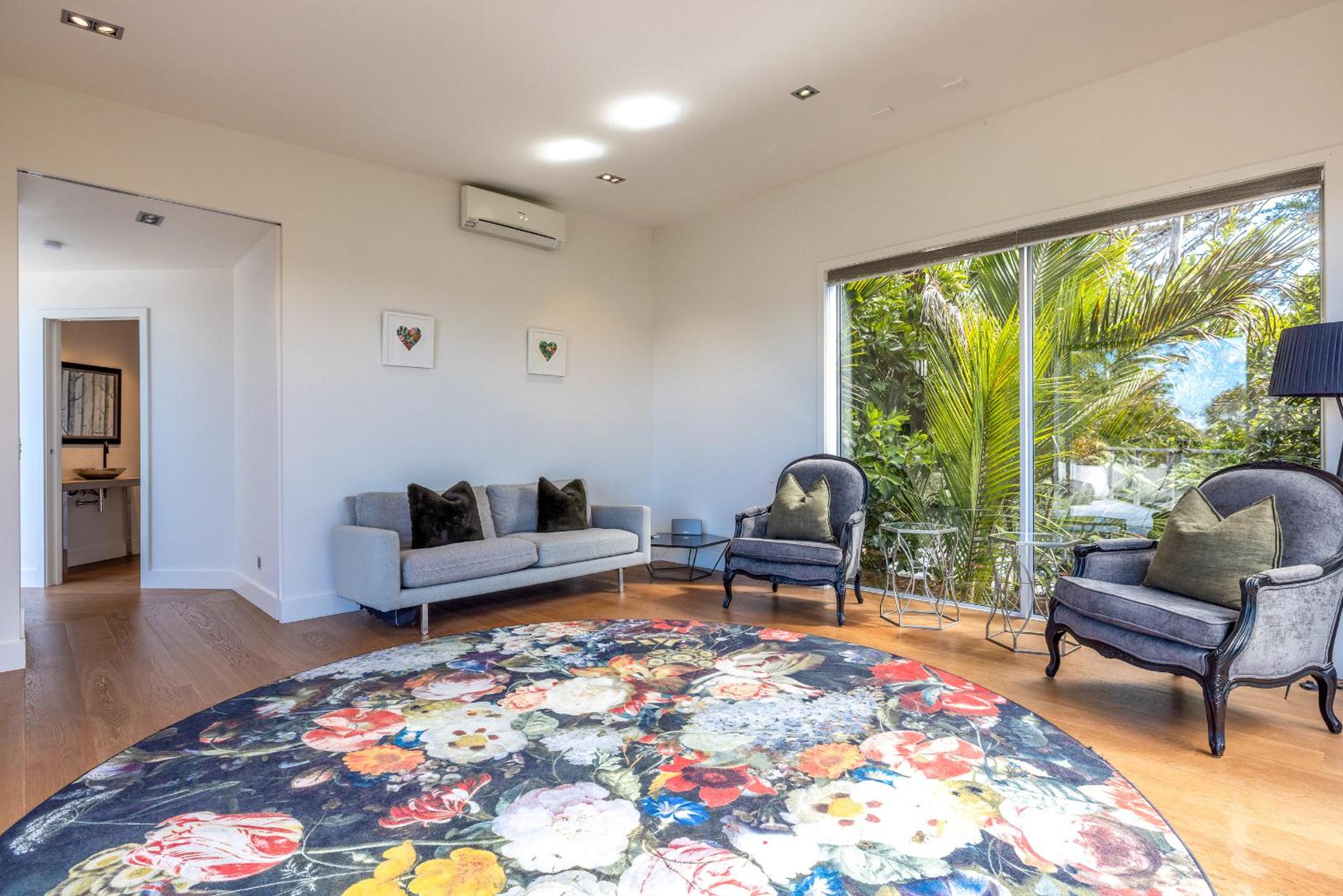 Onetangi Luxury - Be My Guest Waiheke
