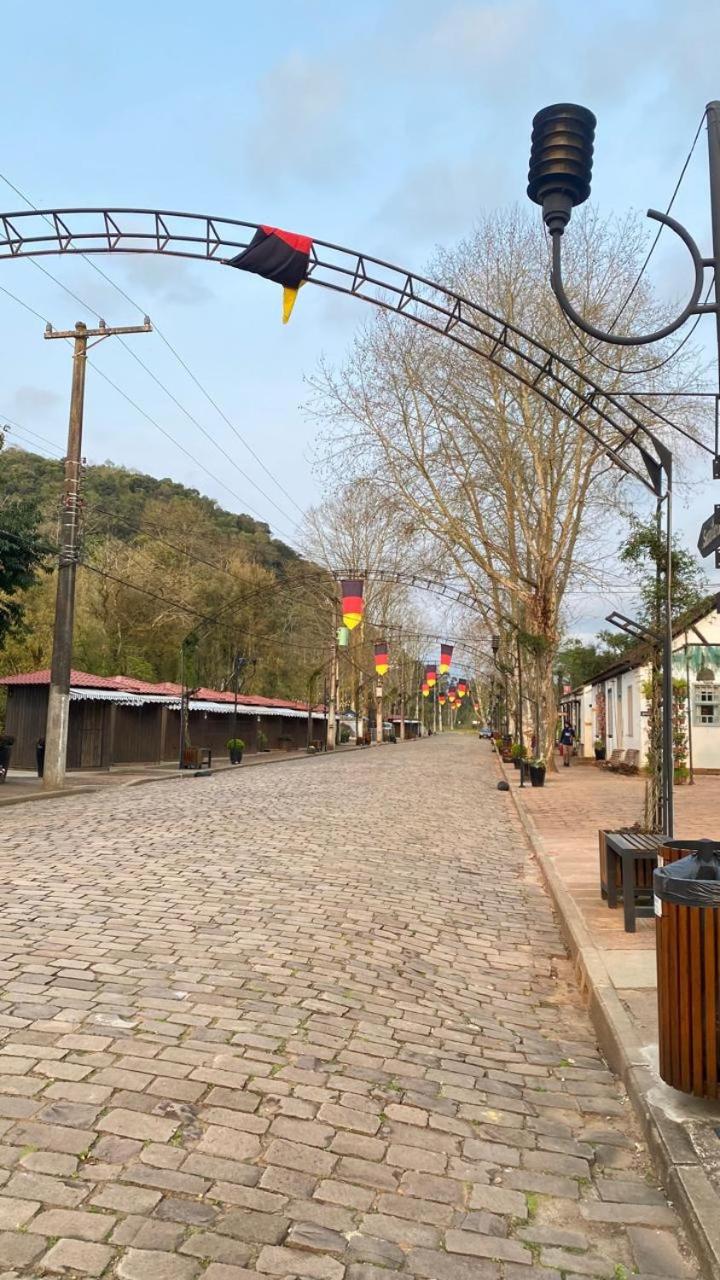 Casa Finger próx do Centro e do Núcleo de Casas Enxaimel ambiente familiar