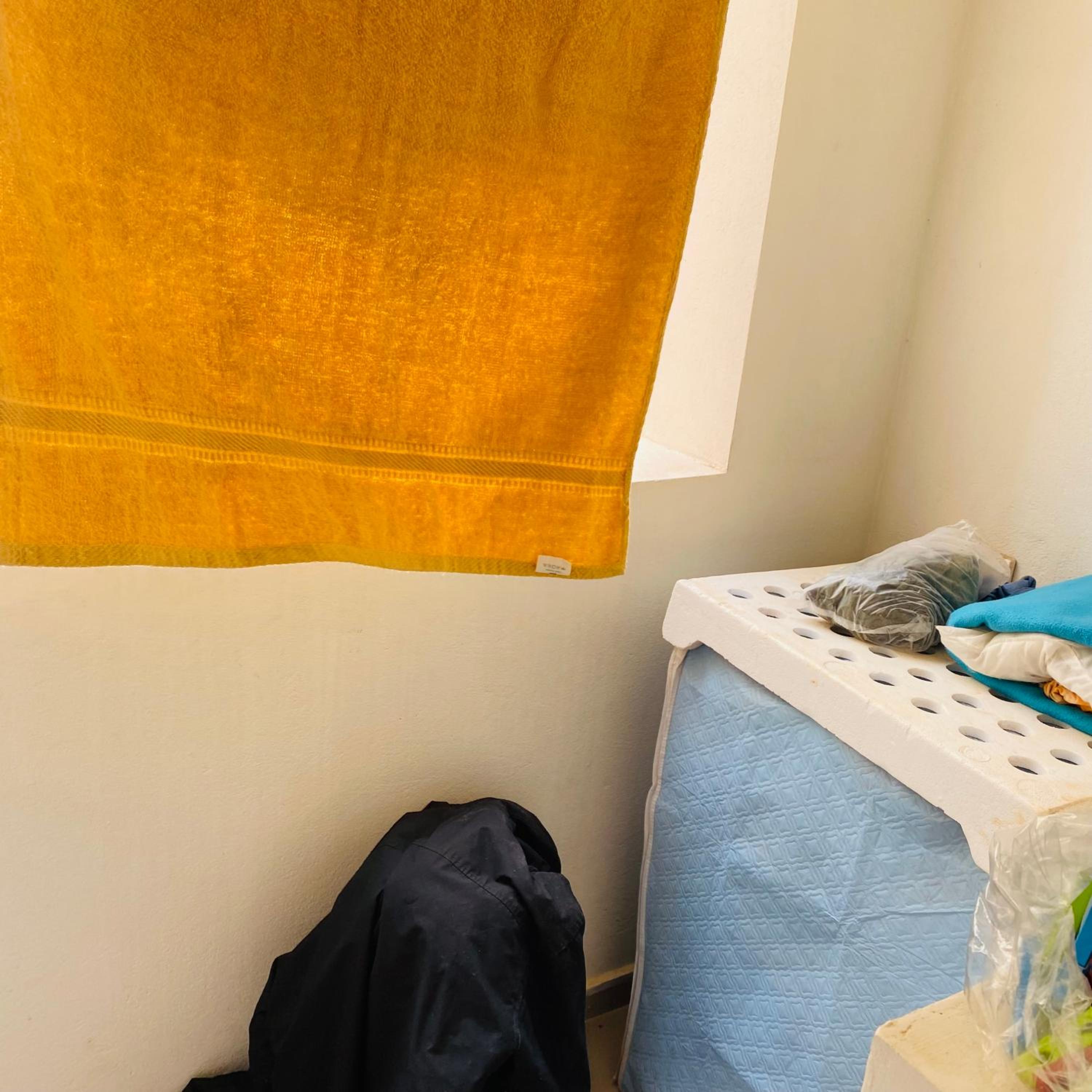 Apartamento T2 e escritorio mobiliado, tudo incluído , água, luz, internet, maquina de lavar