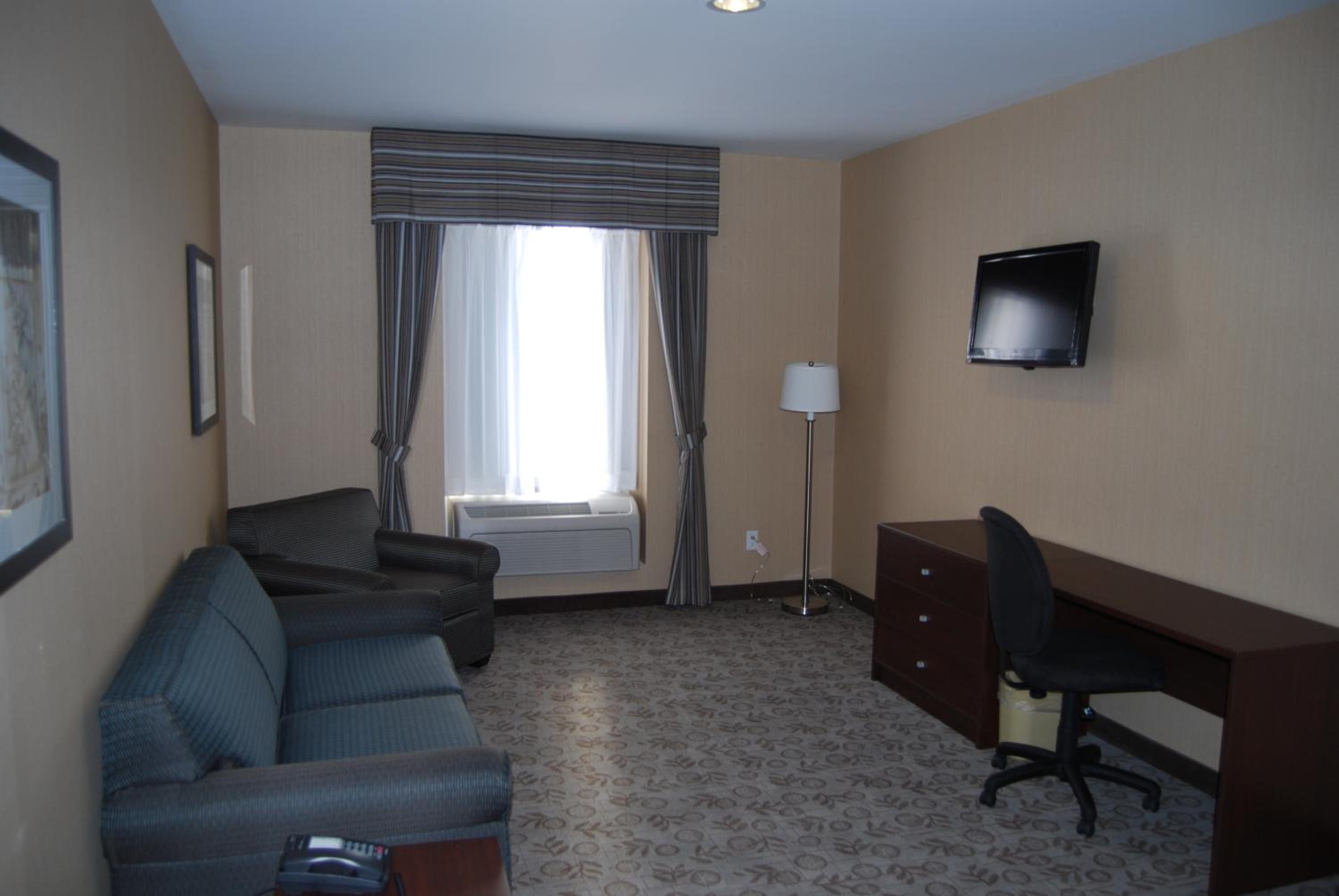 Days Inn by Wyndham Brampton - Property Image 8