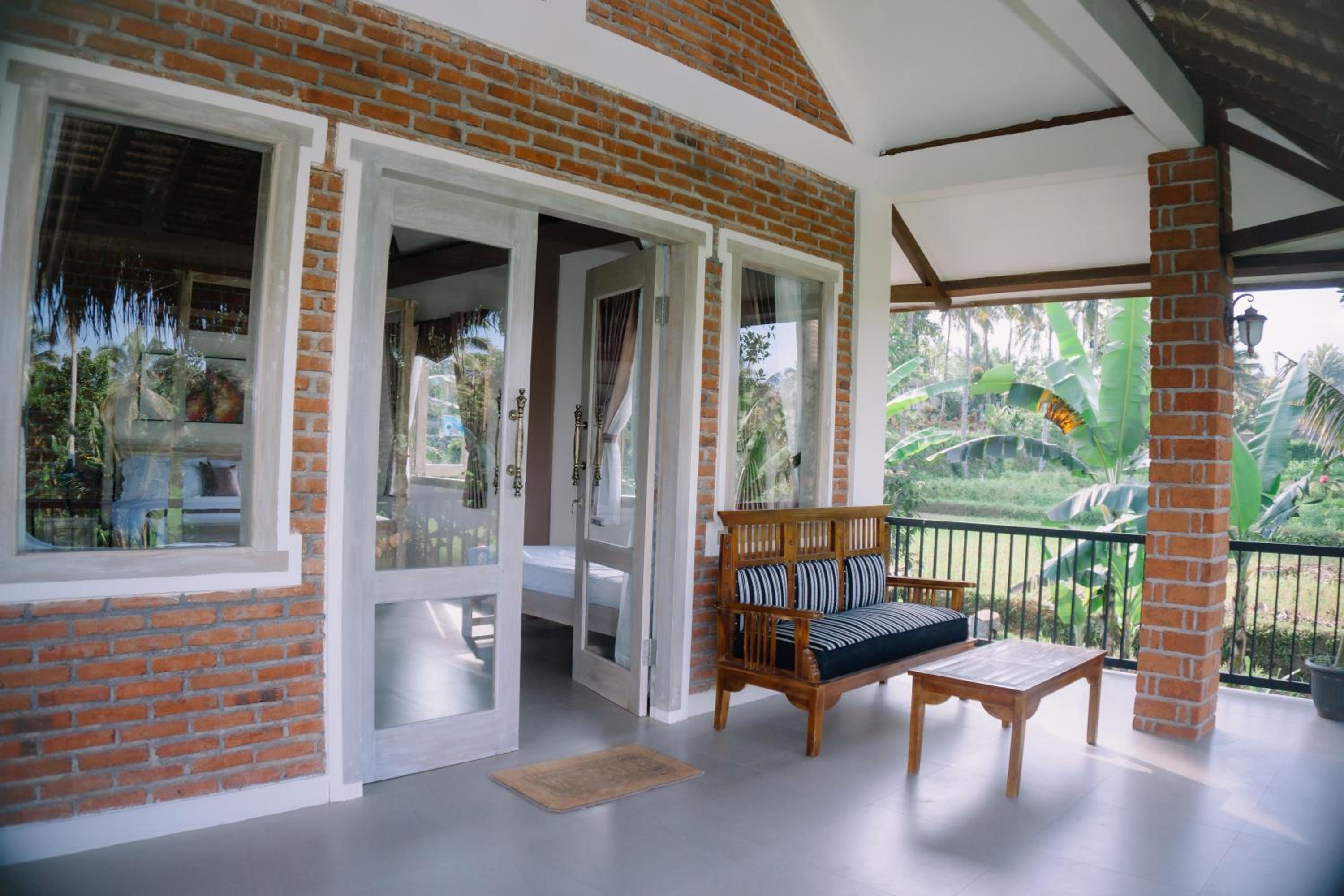 Novia Guest House Lombok-Tetebatu view 4