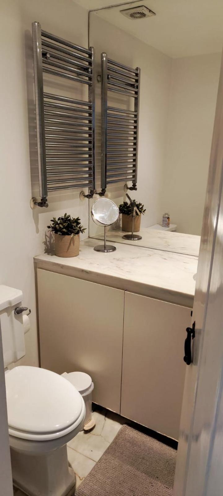 Private Bedrooms in a Shared House Without an Elevator in Bairro Alto view 5