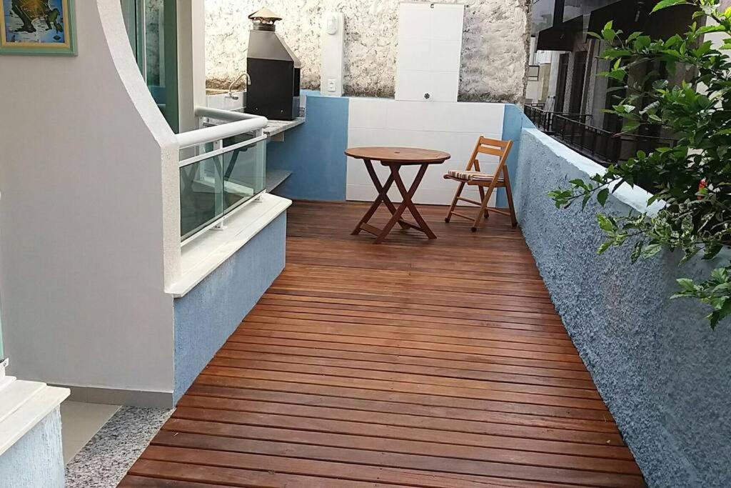 Lindo Apt na Prainha com Varanda Gourmet e 2 vagas