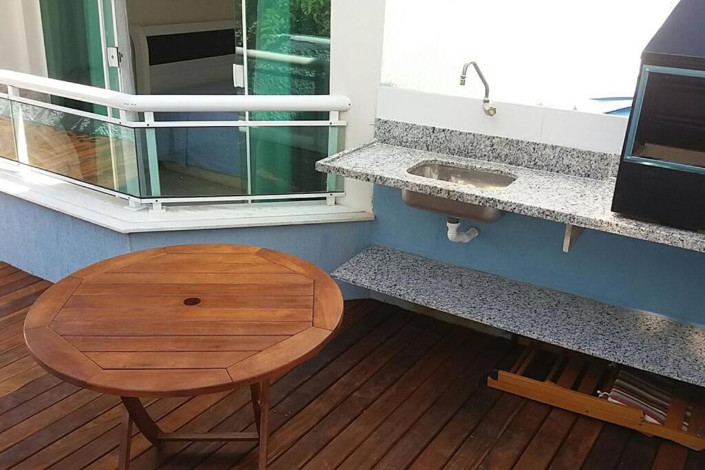 Lindo Apt na Prainha com Varanda Gourmet e 2 vagas