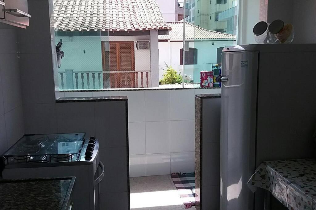 Lindo Apt na Prainha com Varanda Gourmet e 2 vagas
