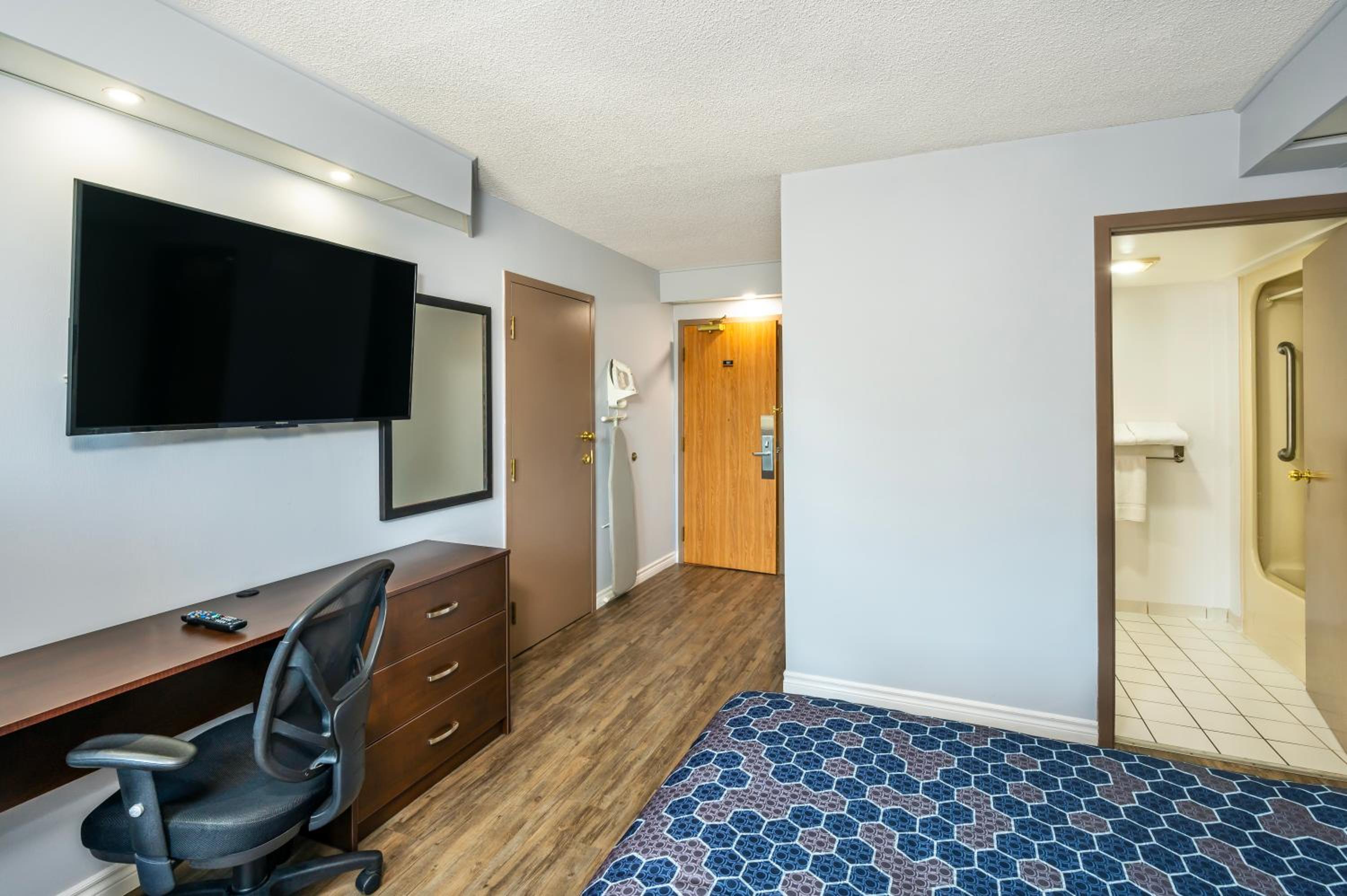 Brockville Vacations - Brockville Inn and Suites - Property Image 14