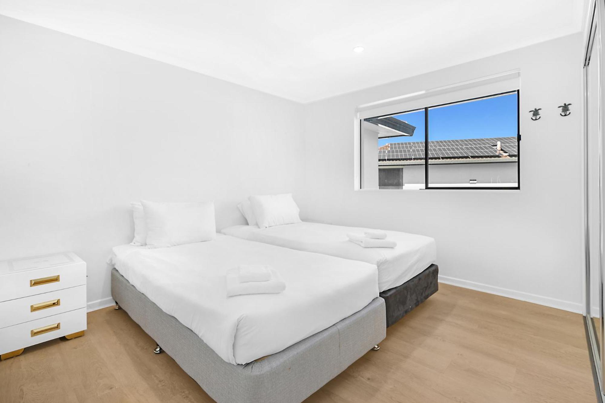Riverside 3Bedroom Sunny House in Surfers Paradise