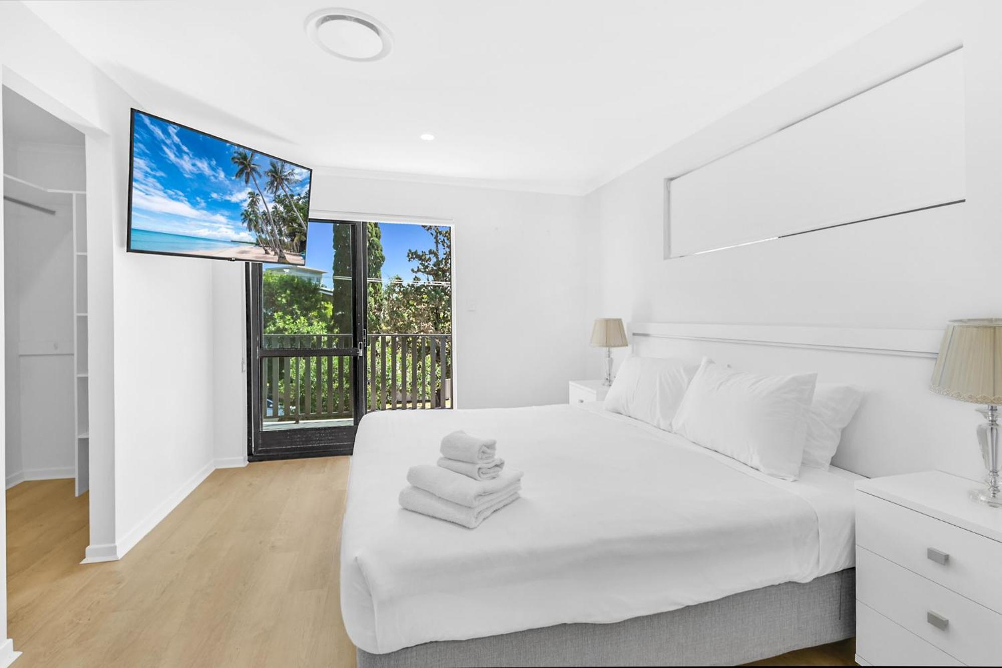 Riverside 3Bedroom Sunny House in Surfers Paradise