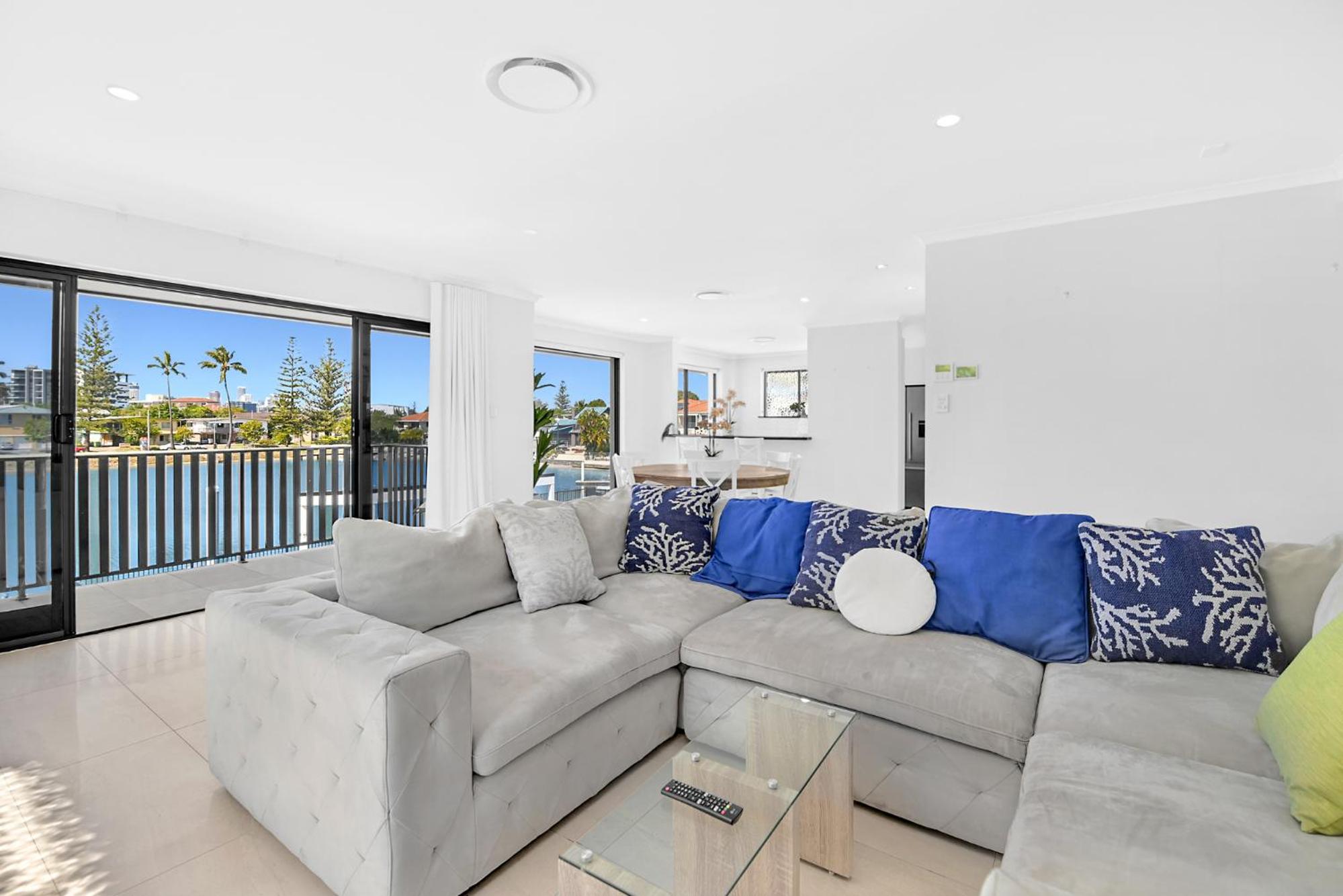 Riverside 3Bedroom Sunny House in Surfers Paradise