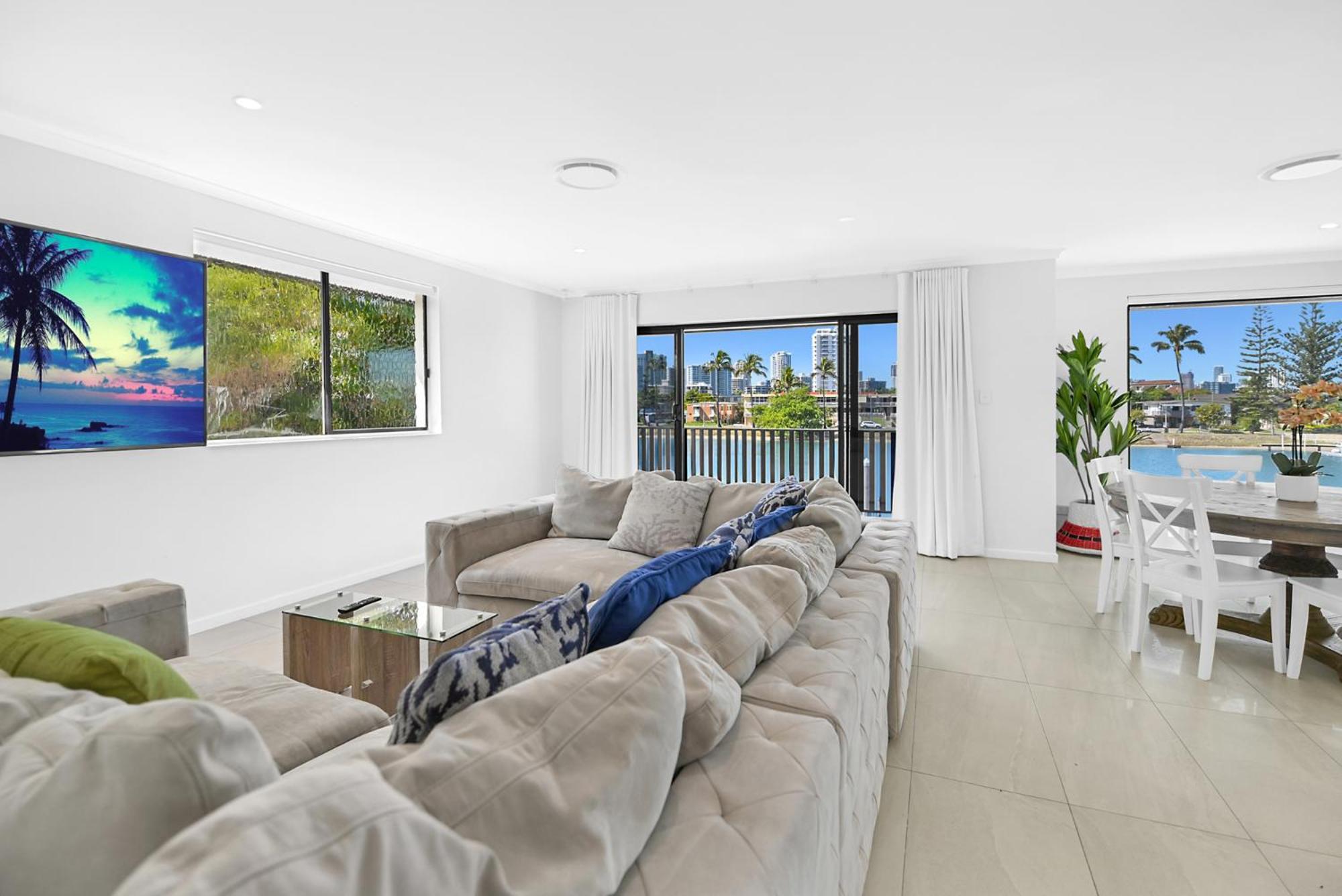 Riverside 3Bedroom Sunny House in Surfers Paradise