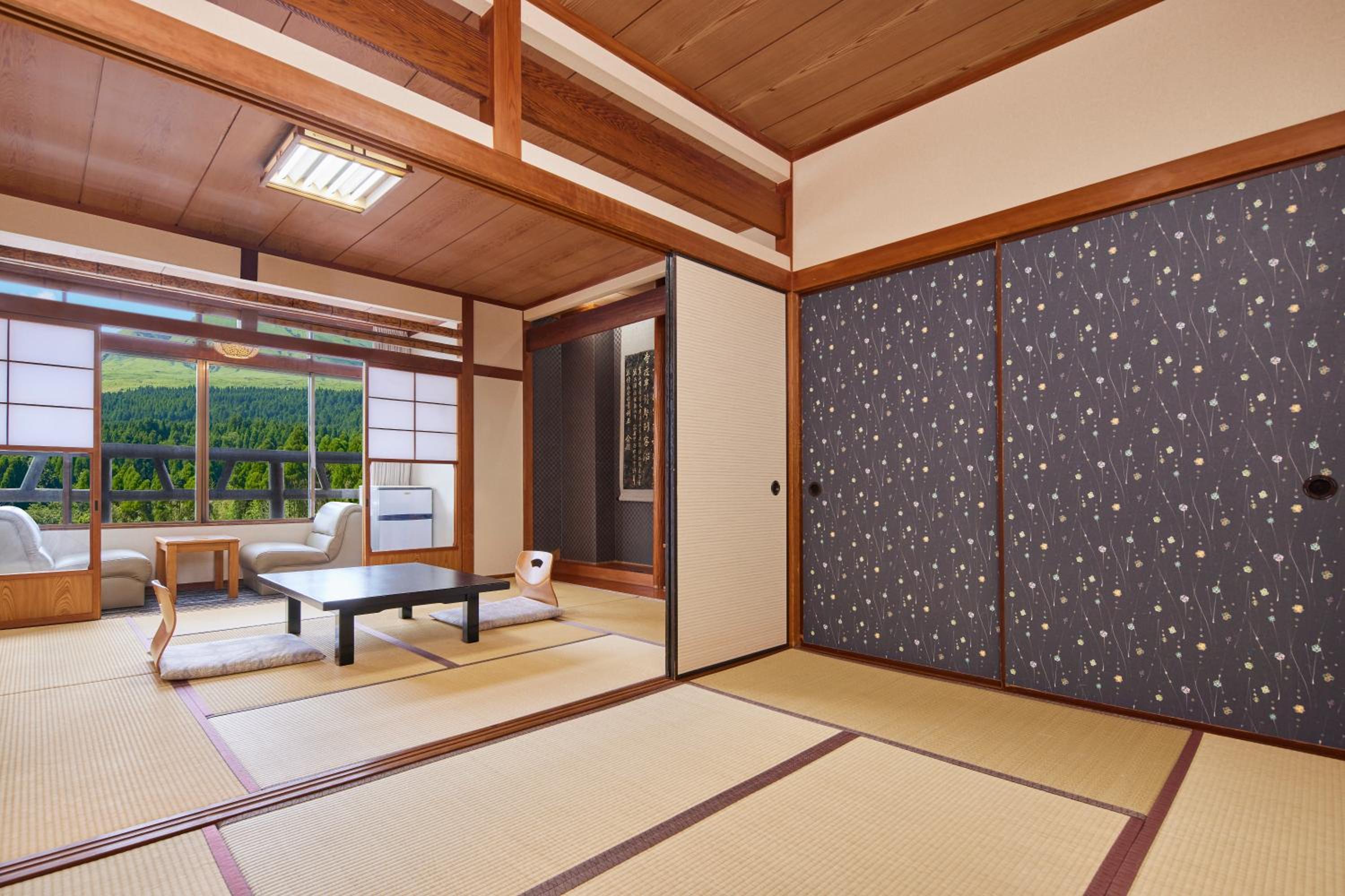 Kamenoi Hotel Aso Park Resort