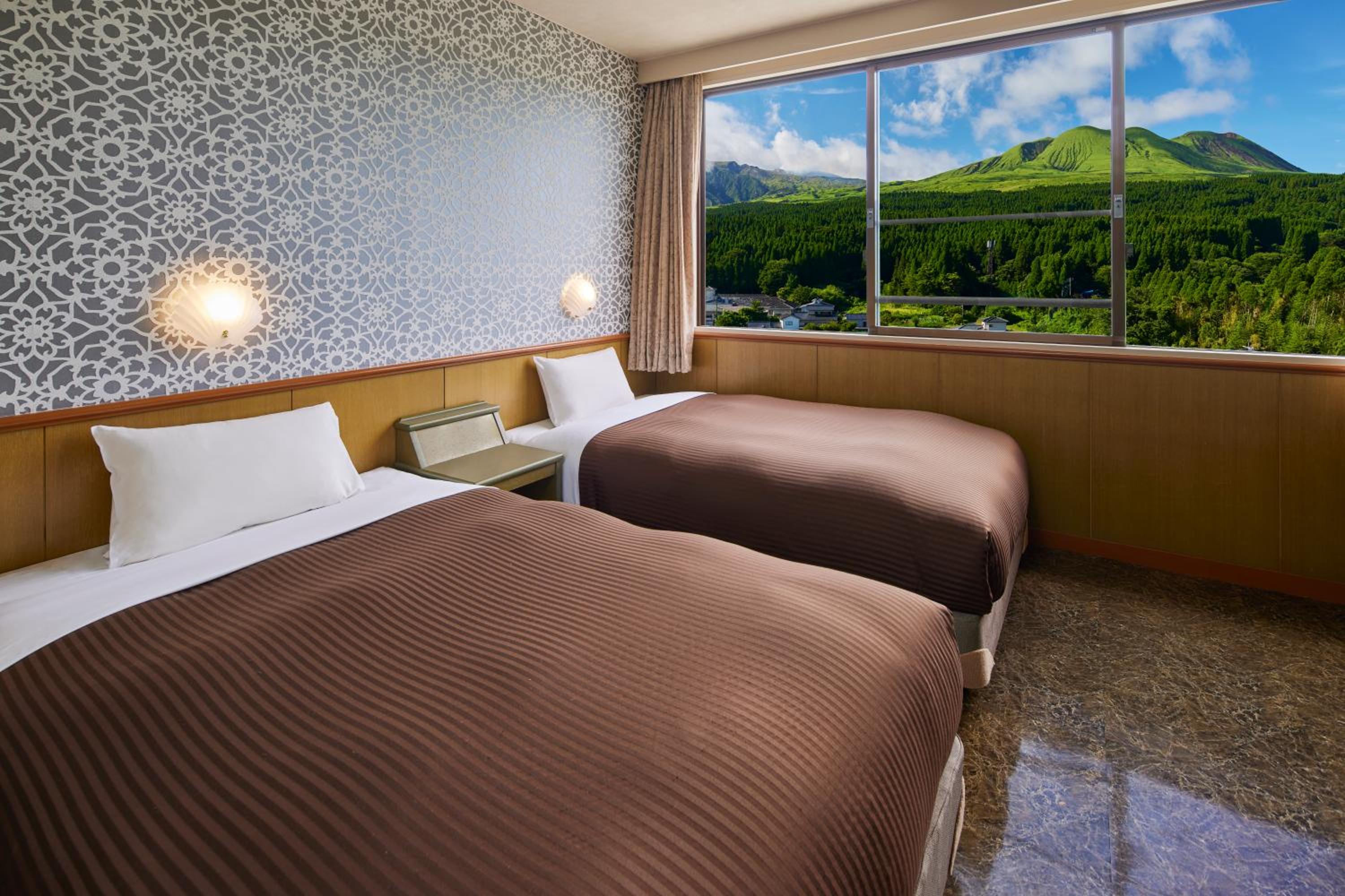 Kamenoi Hotel Aso Park Resort