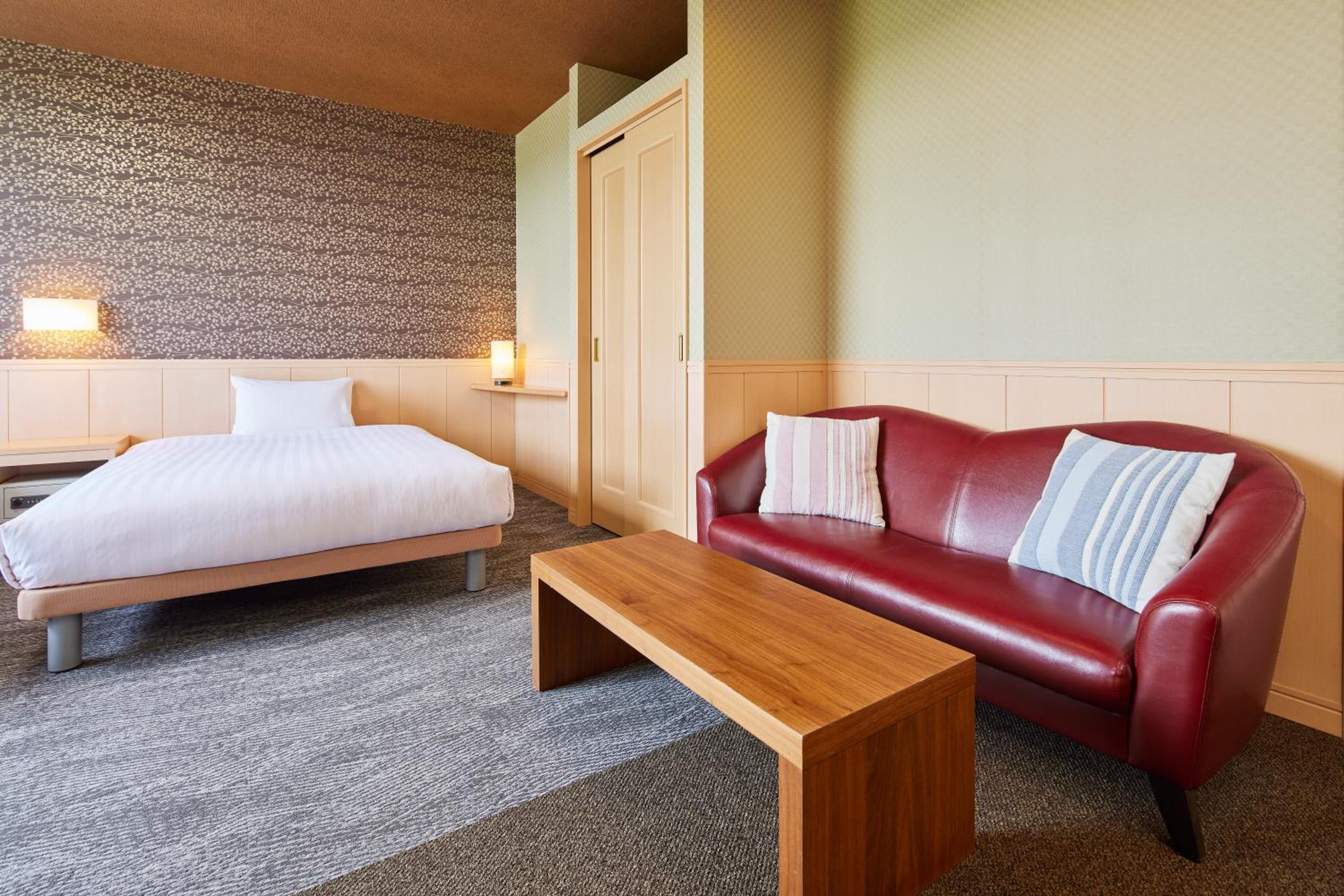 Kamenoi Hotel Aso Park Resort