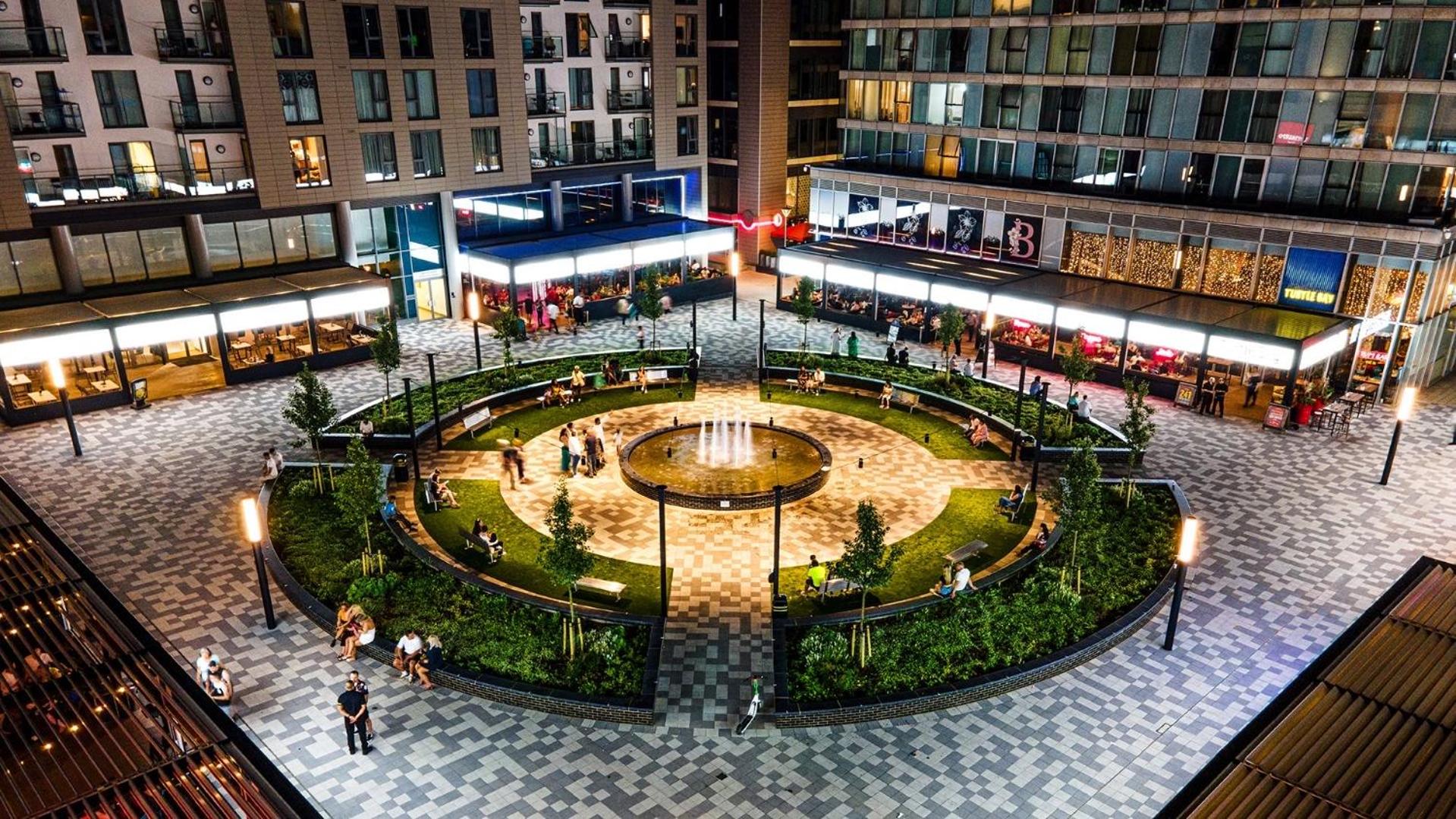 Stylish 2 Bedroom Balcony Apartment - Free Underground Parking - CMK view 5