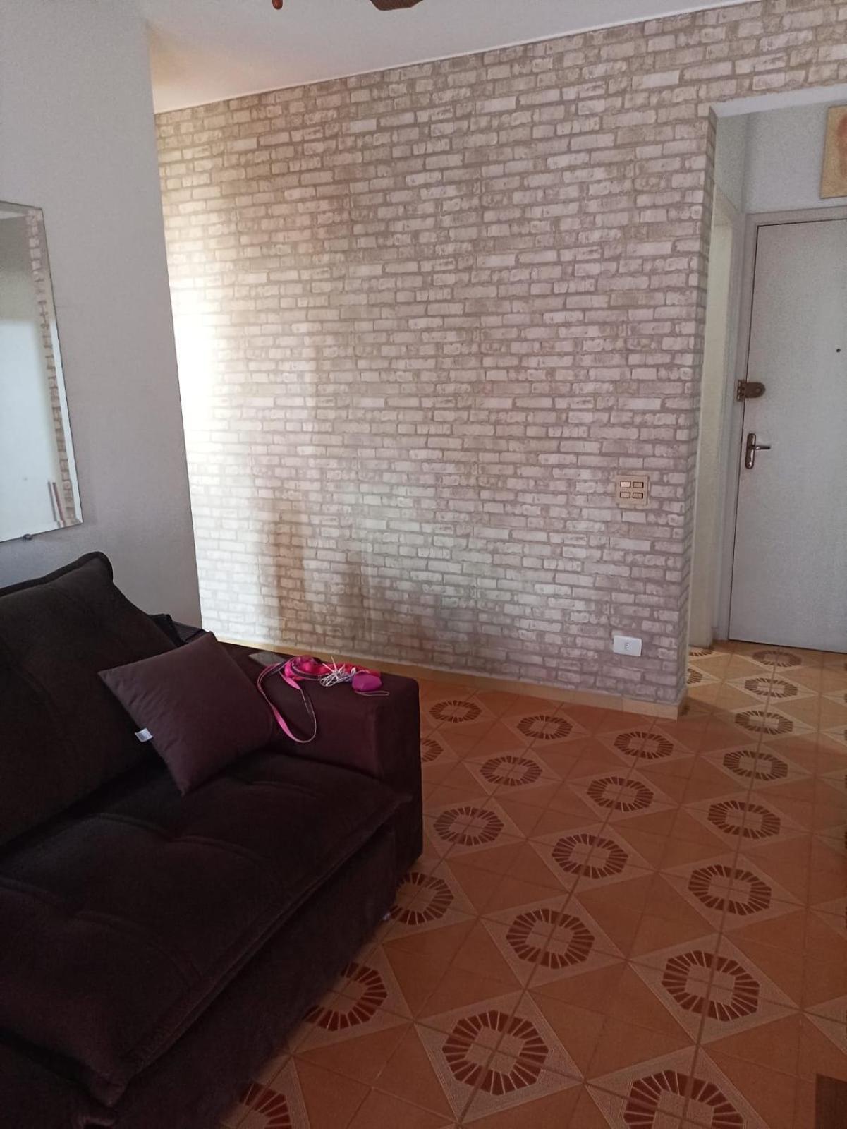 Apartamento ótima localização 50mts Guilhermina