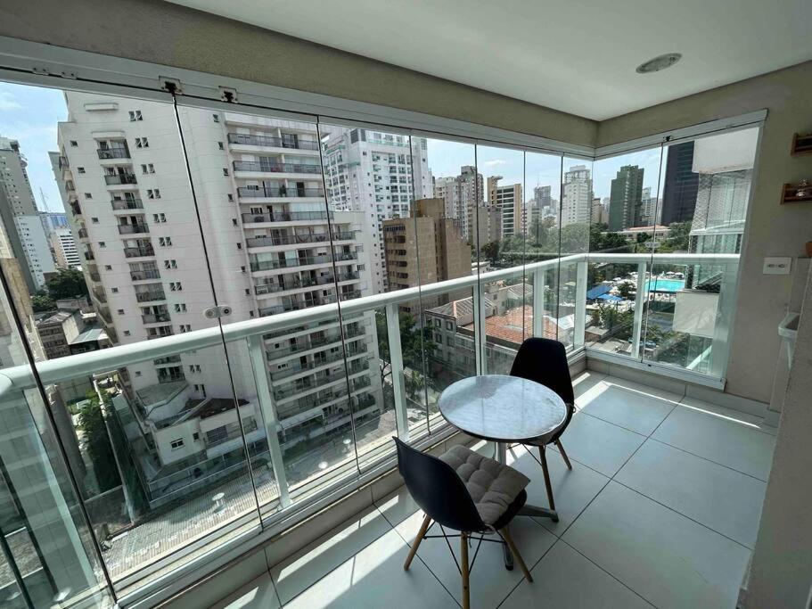 AU97 Rua Augusta com Vista Urbana nas Alturas