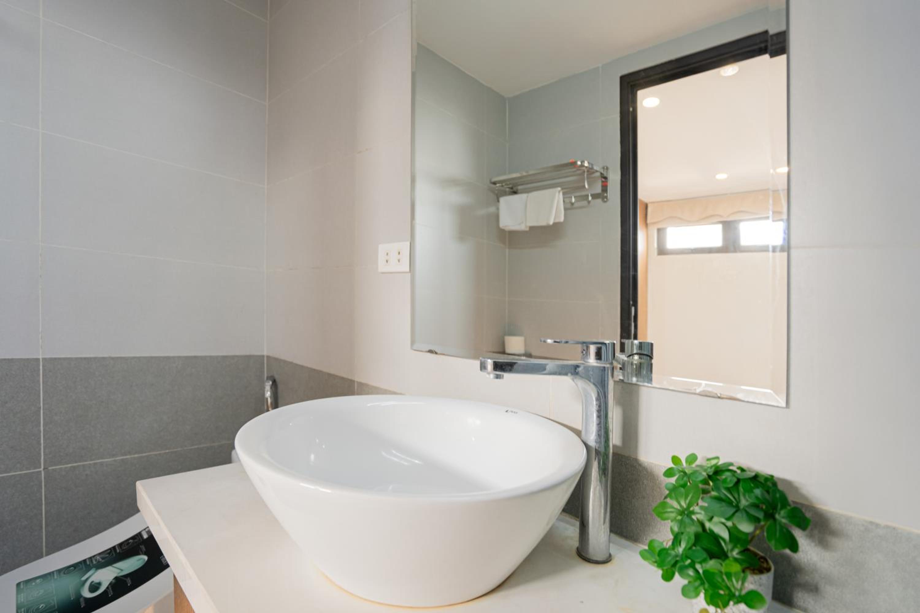 22housing Hotel & Residence 60 Linh Lang