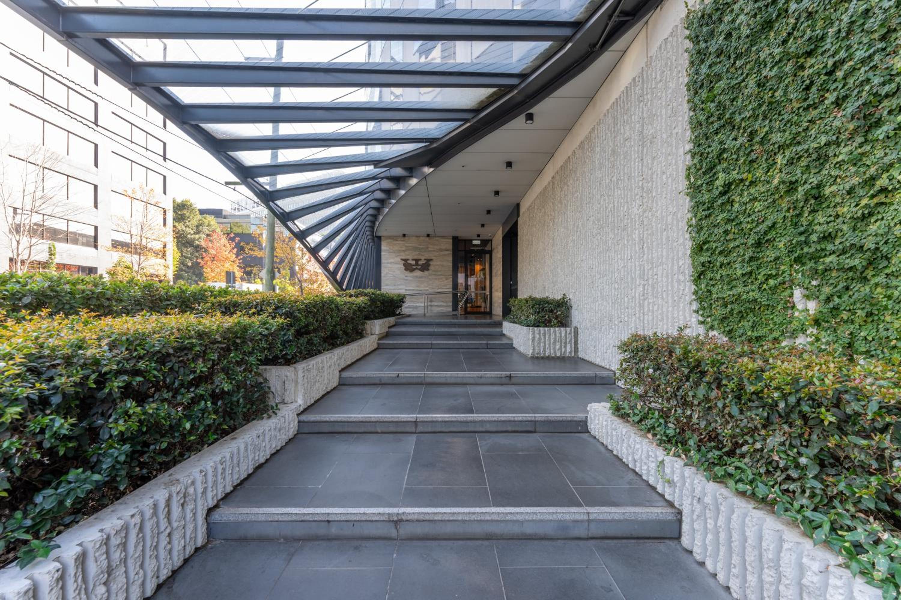 Mega Style Apartments Kings Domain
