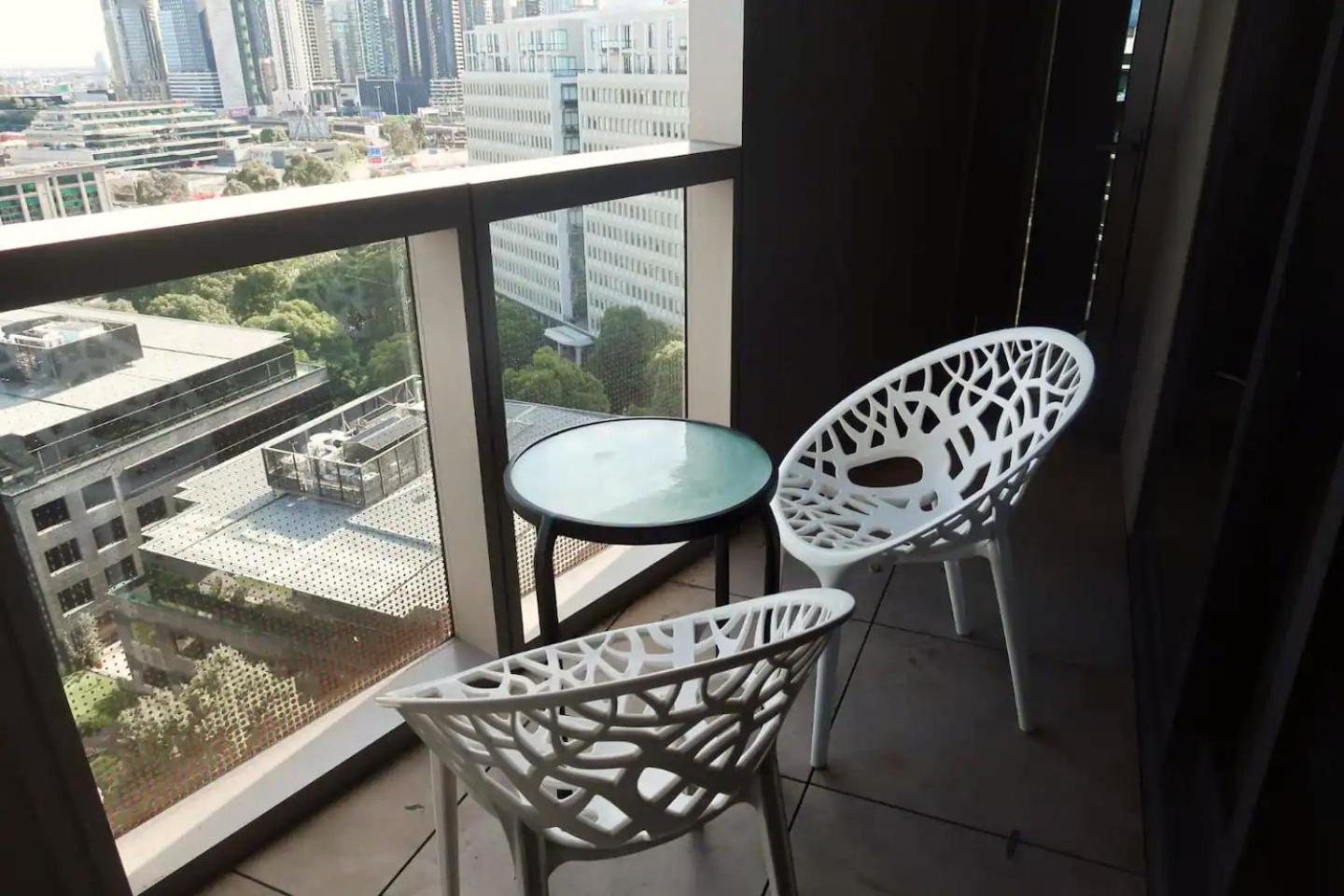 Mega Style Apartments Kings Domain
