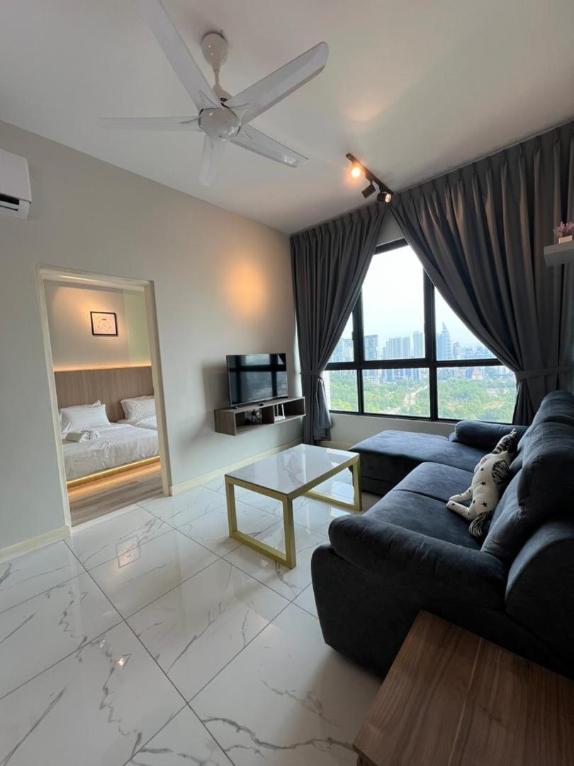 Cubic Botanical Suites Bangsar South by HomeBrickz
