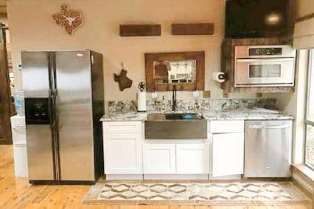Private Ranch Near Fredericksburg Wineries with Pool view 4