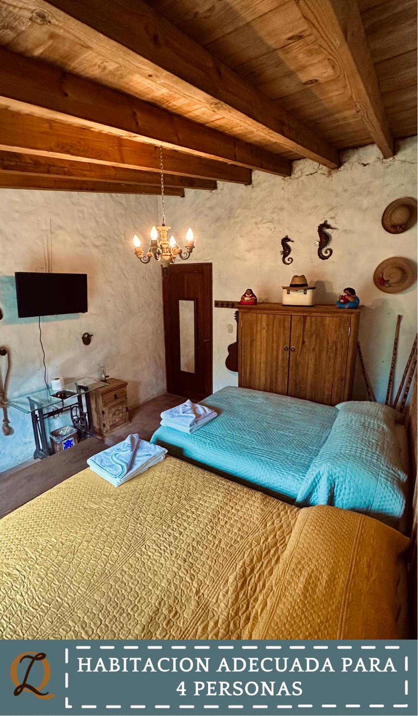 Cabaña con arroyo a orillas de Orizaba