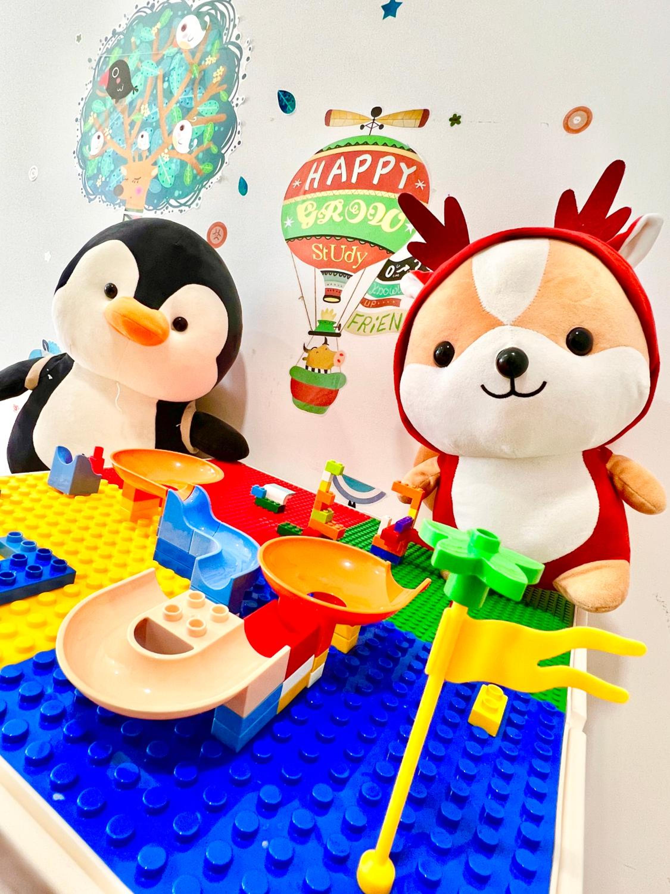 Legoland-4mins Walk-Spacious-Kids Friendly with Bathtub@ Happy Travel- AFINITY RESIDENCY photo 3