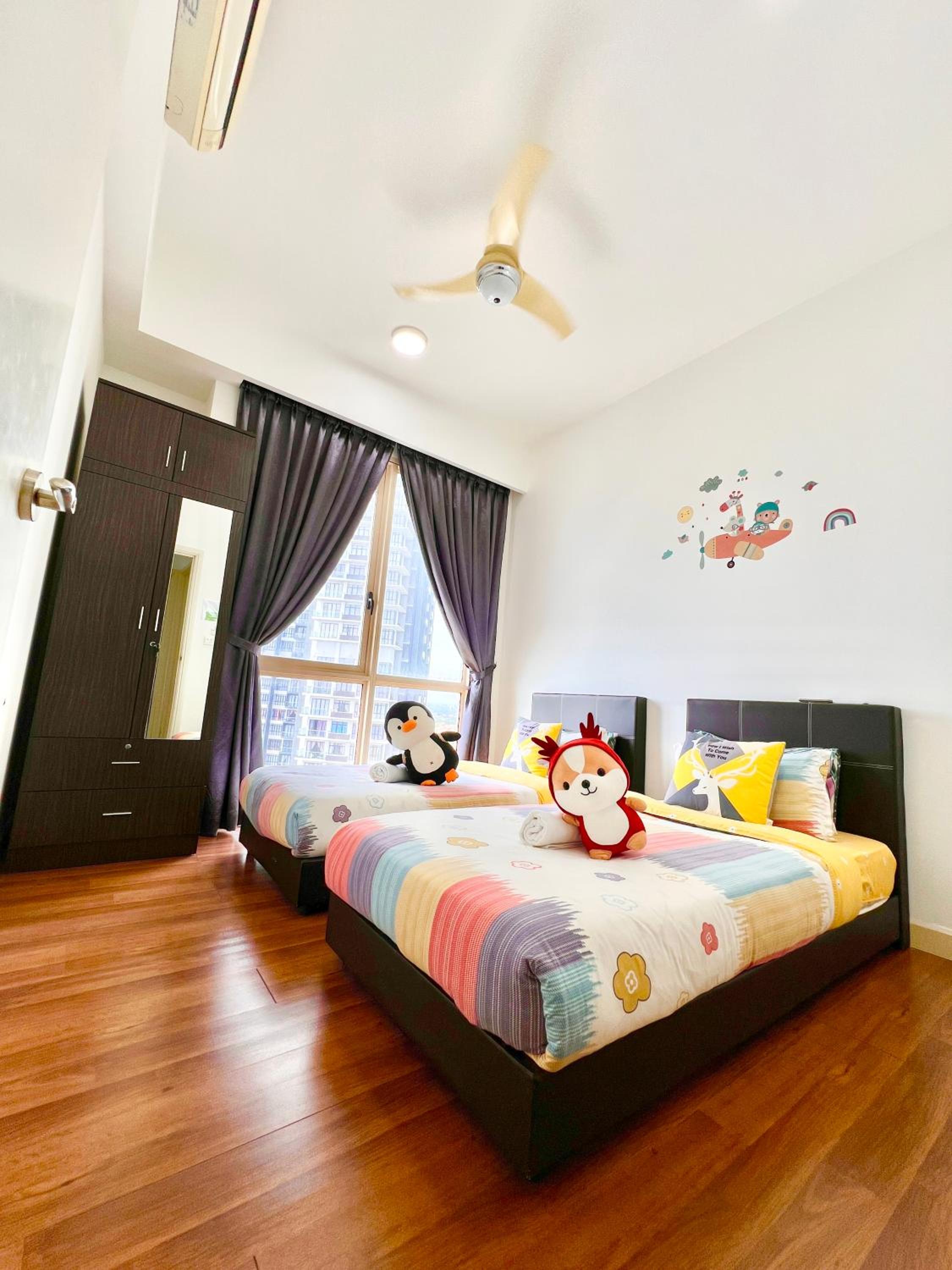 Legoland-4mins Walk-Spacious-Kids Friendly with Bathtub@ Happy Travel- AFINITY RESIDENCY photo 7