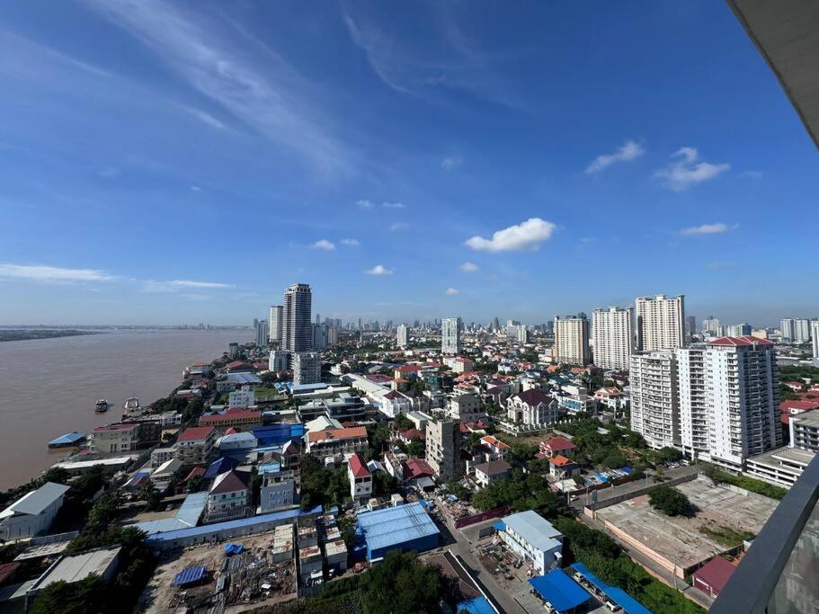 24th Floor Apartment - Best Mekong View view 4