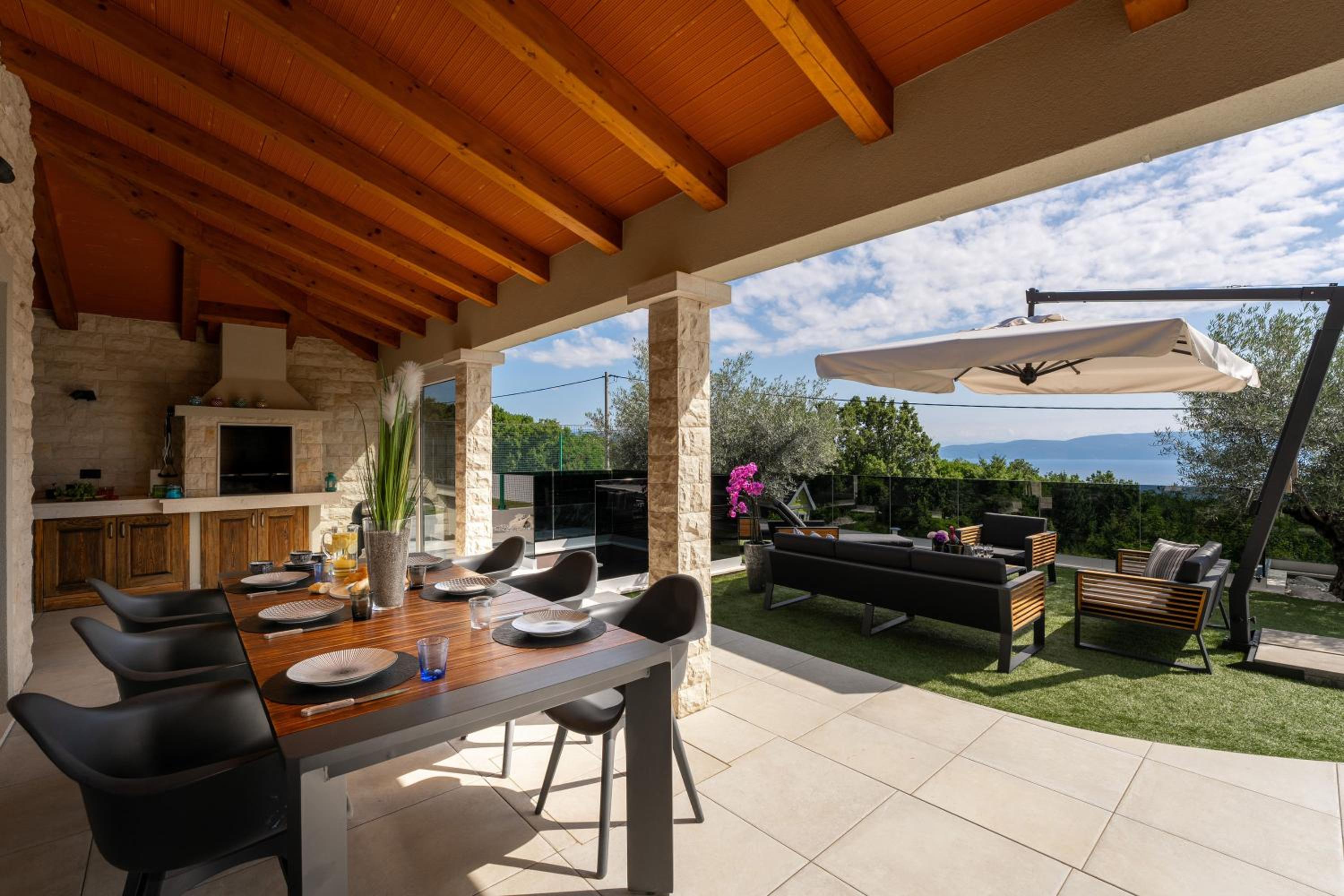 Mediterranean Villa Anatai with sauna & tennis court photo 4