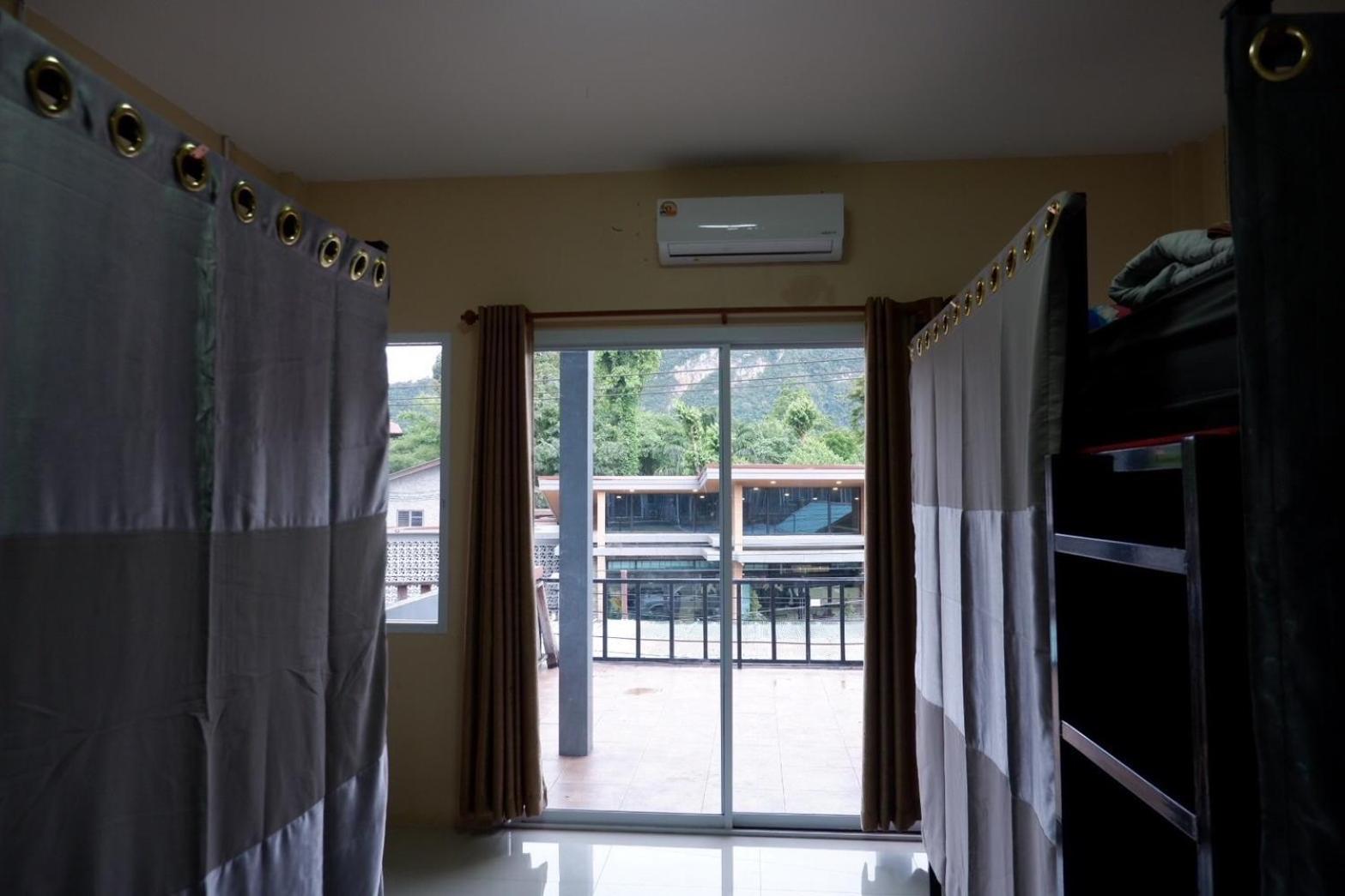 Khaosok city hostel