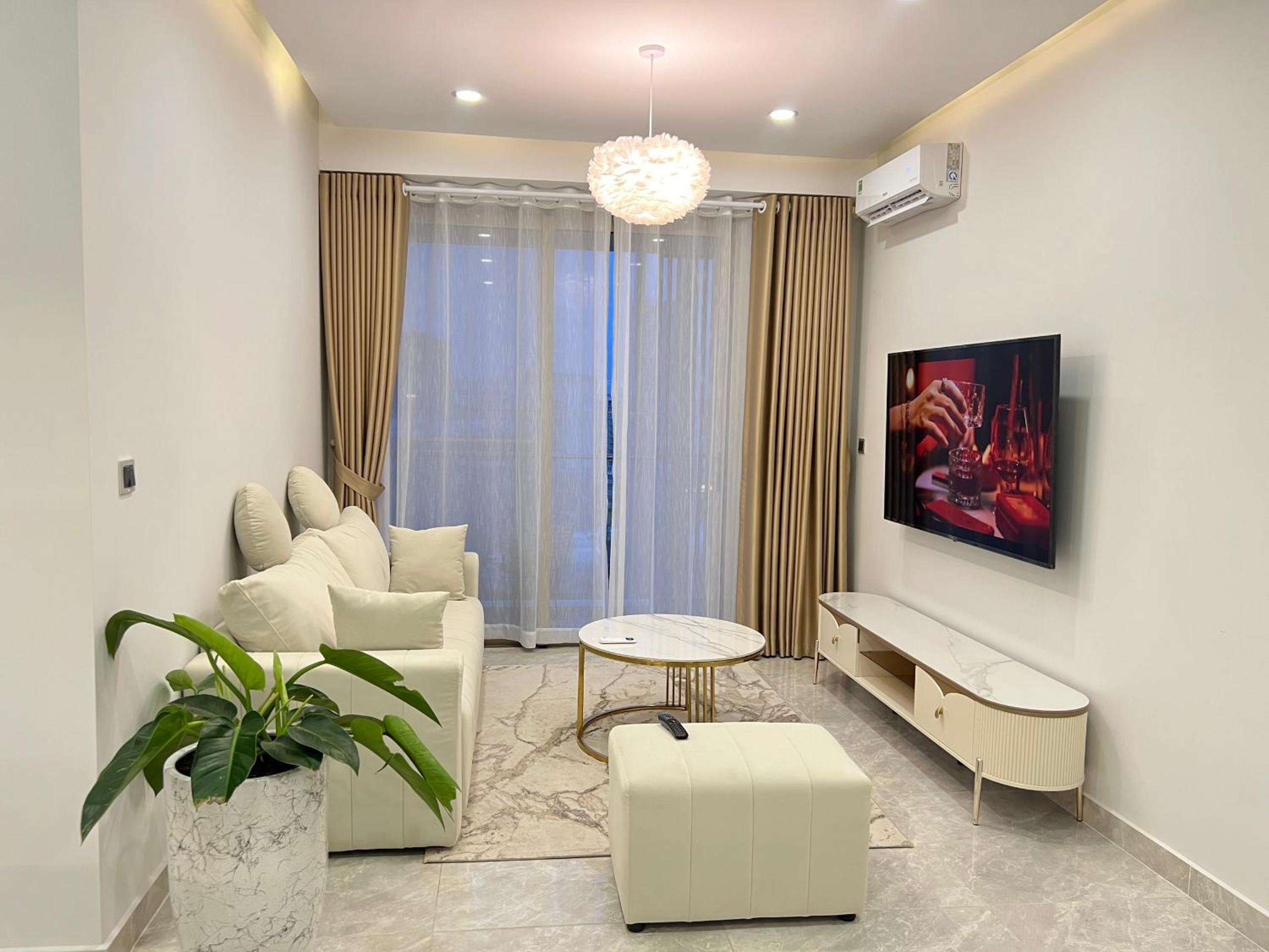Midtown Premium Apartments
