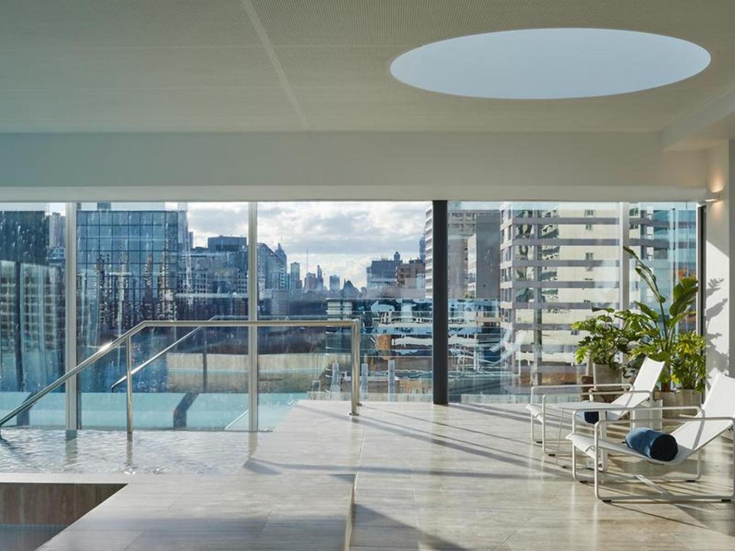 Sleek Apt Featuring Enchanting St Kilda Views