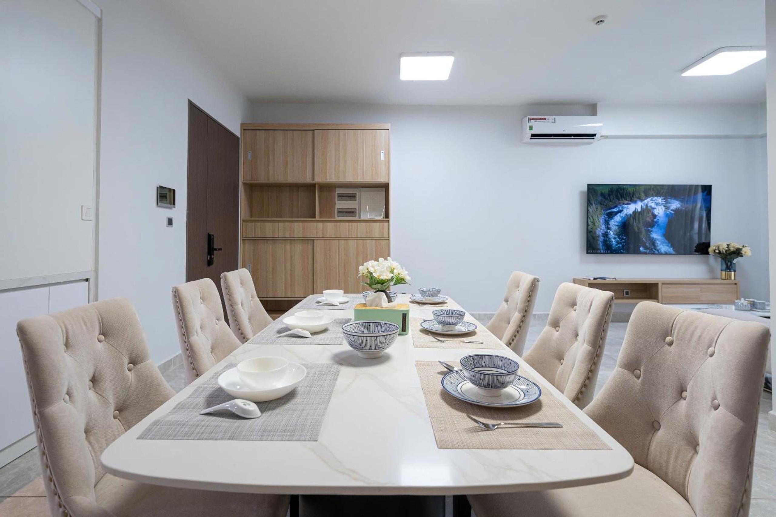Midtown Premium Apartments