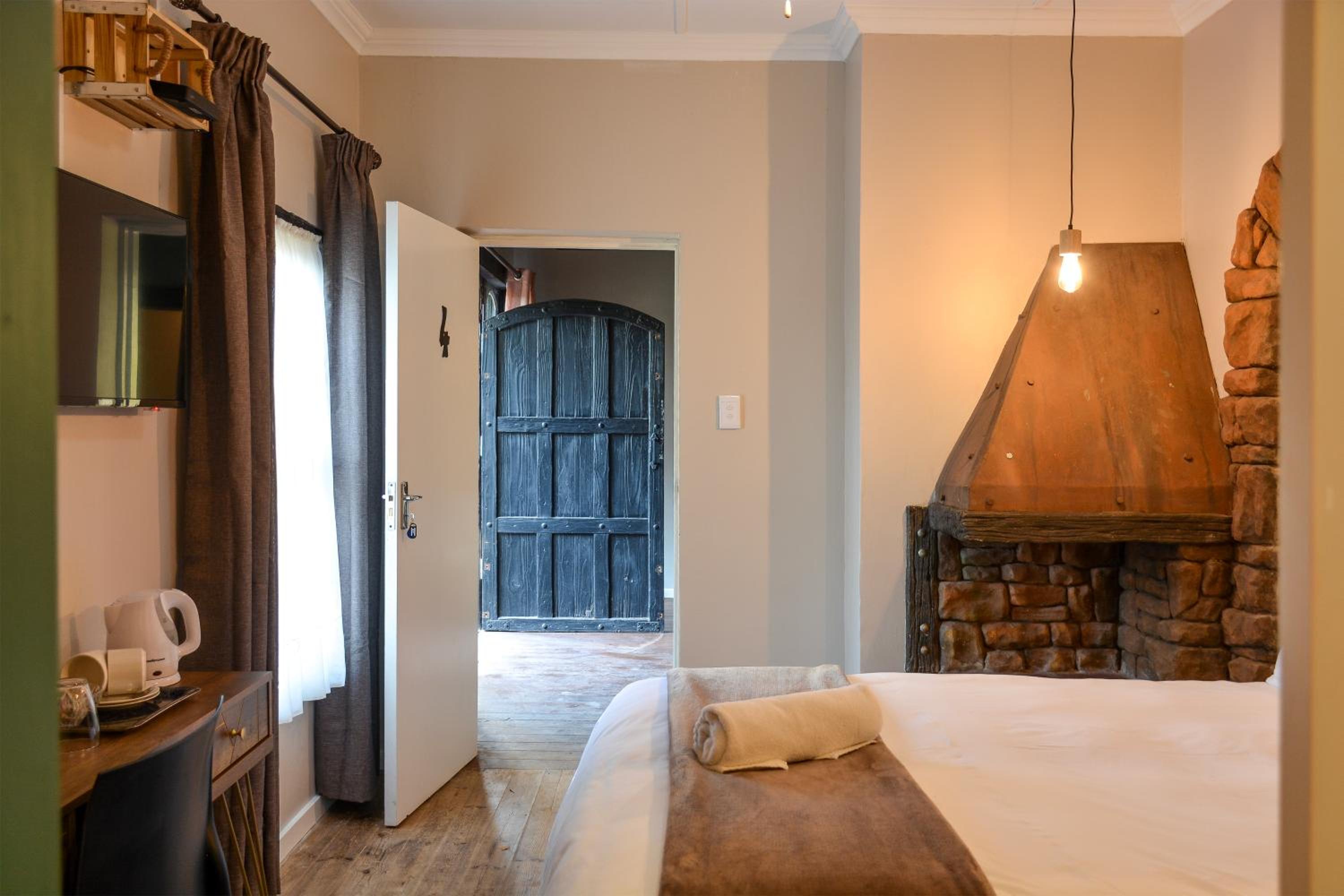 Biggy Best Boutique Hotel & Self Catering Cottages