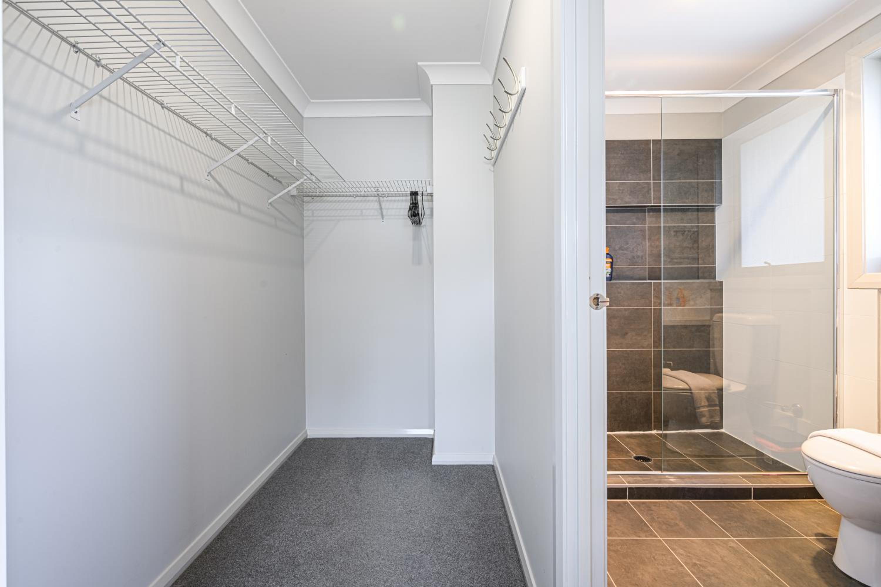 6Br near Schofield Rousehill Centre