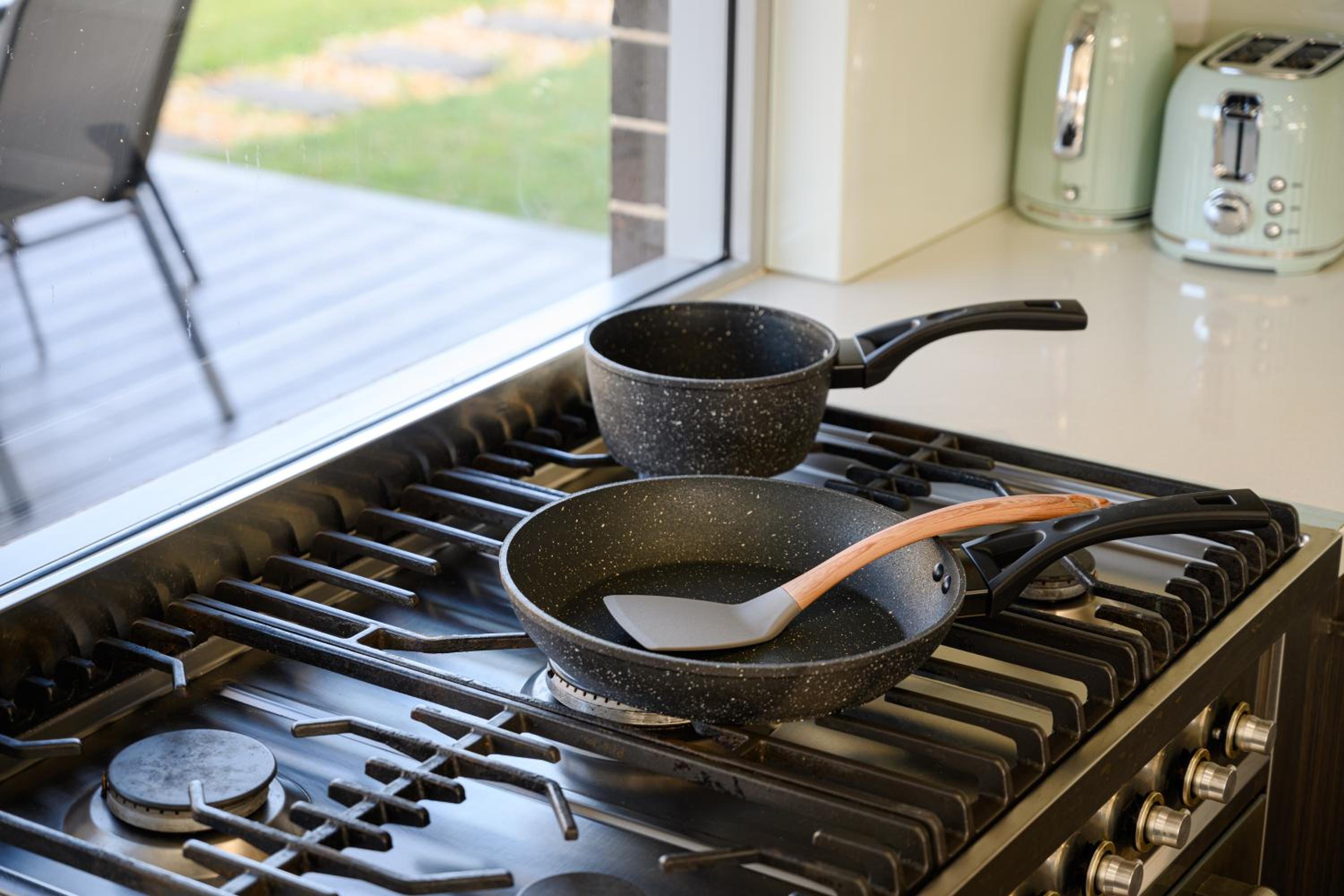 6Br near Schofield Rousehill Centre