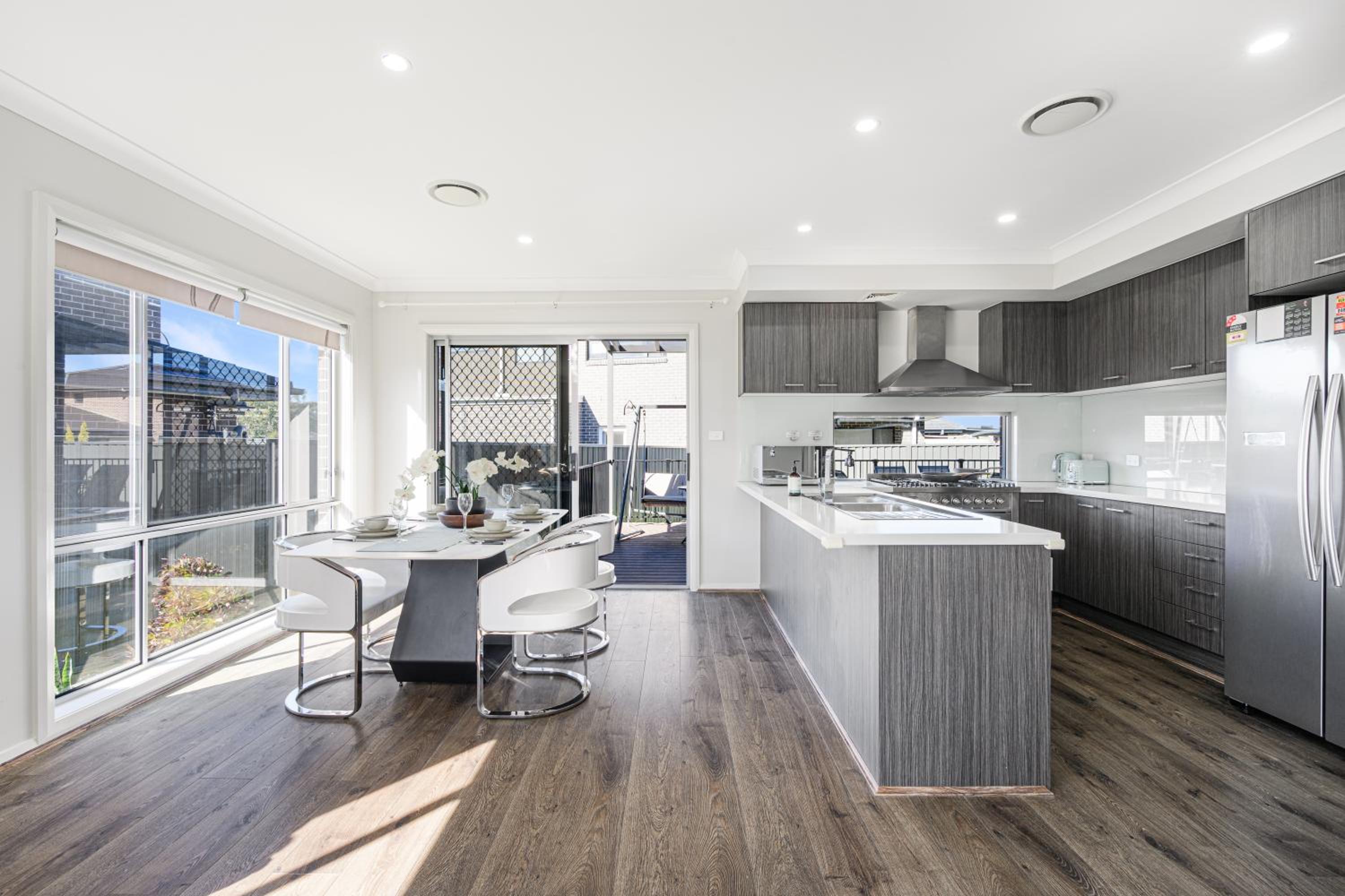 6Br near Schofield Rousehill Centre