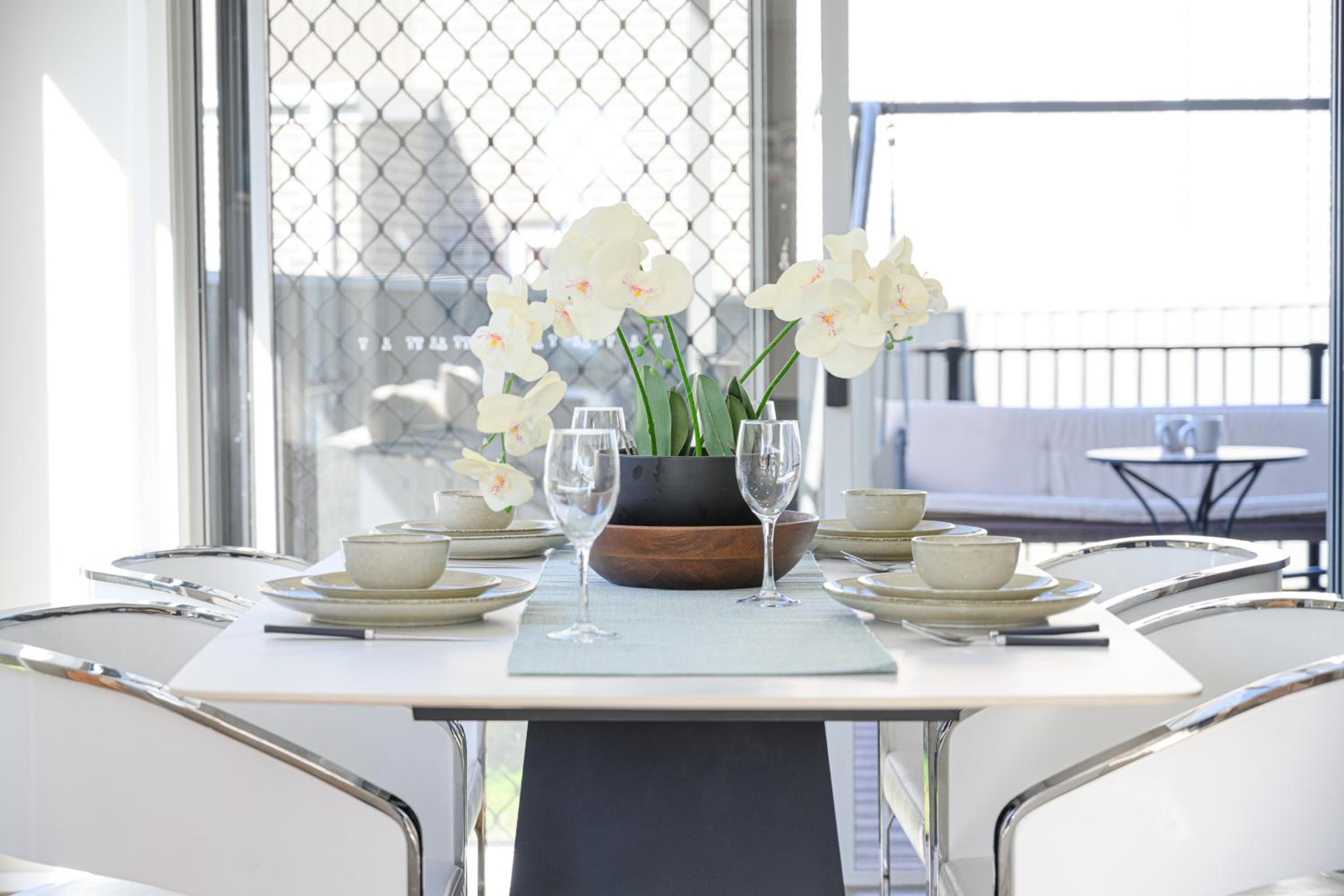 6Br near Schofield Rousehill Centre