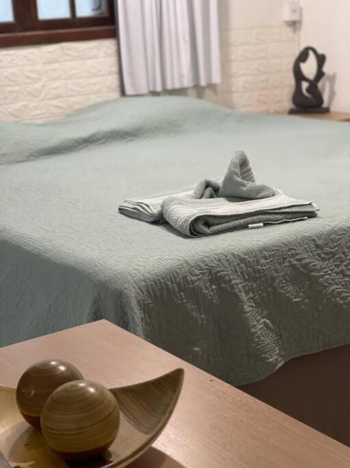 Cozy APT, Wi-Fi, AR, full kitchen, great location